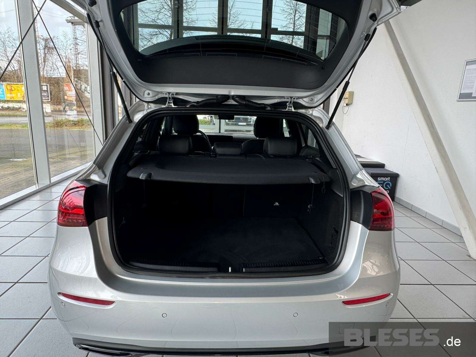 Mercedes-Benz A 220