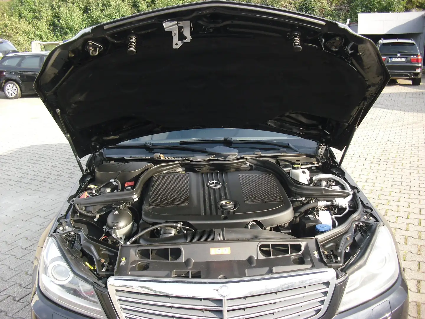 Mercedes-Benz C 200 C-Klasse T-Modell Diesel T CDI Avantgarde Edition Schwarz - 2