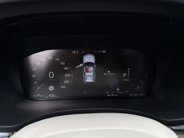 Volvo XC60 view 11