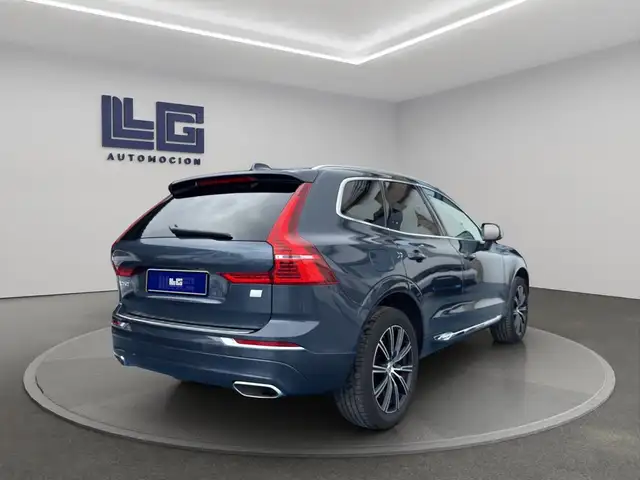 Volvo XC60 view 5