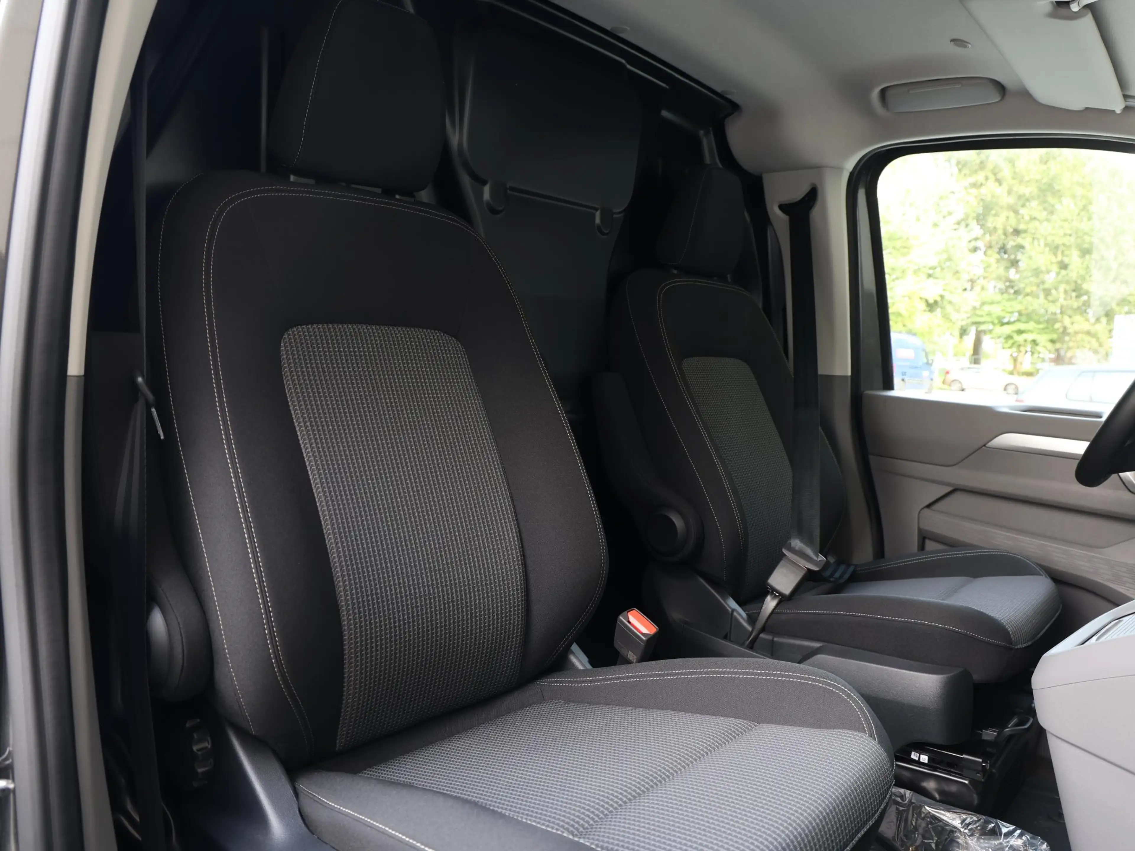 Volkswagen Transporter Bulli L2 2.5 eHybrid 233PK Automaat | 360 Camera | — photo 8