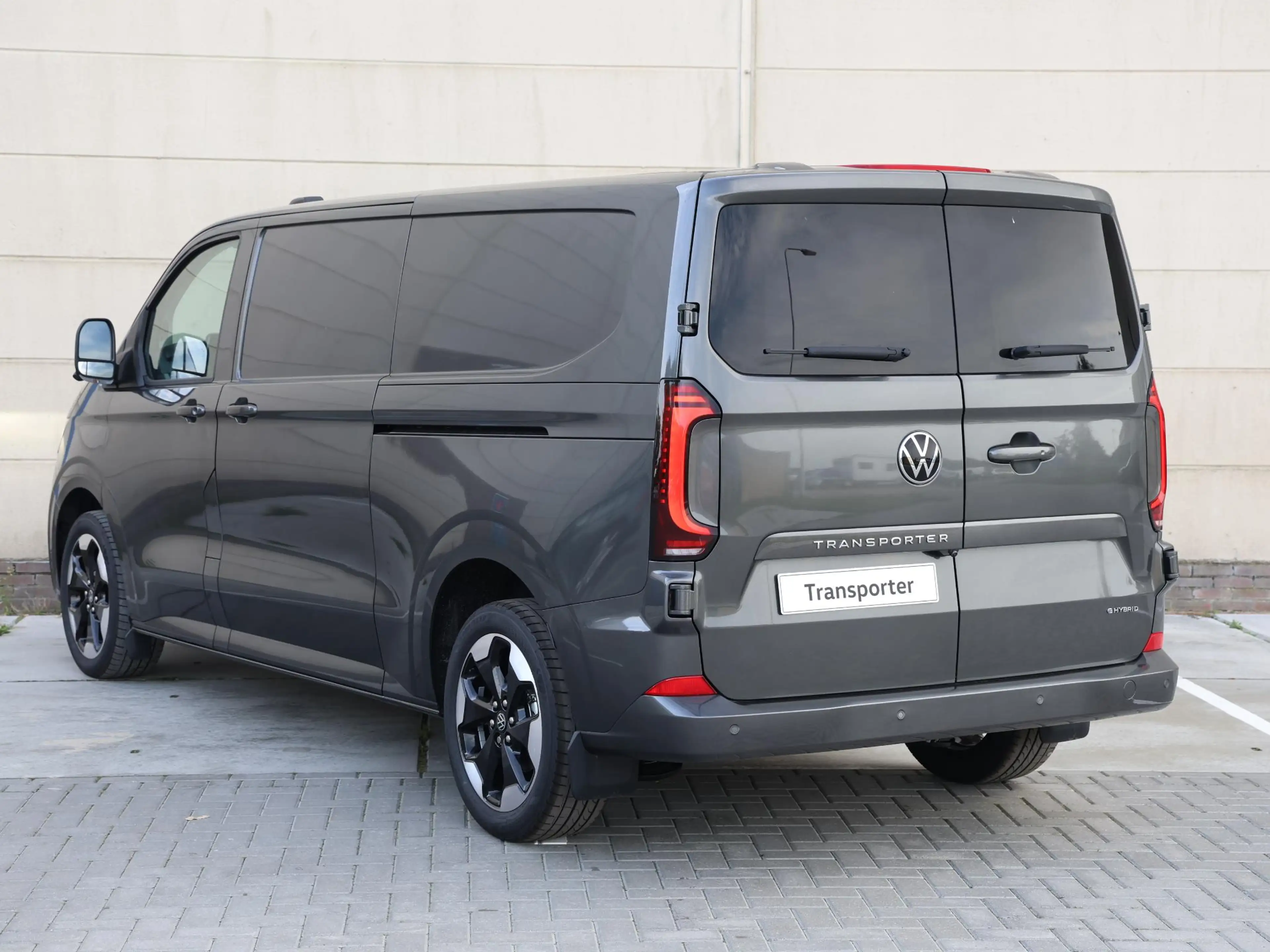 Volkswagen Transporter Bulli L2 2.5 eHybrid 233PK Automaat | 360 Camera | — photo 11