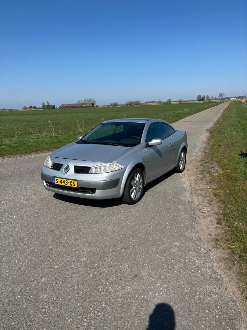 Renault Megane 1.6-16V Authentique Grijs - 1