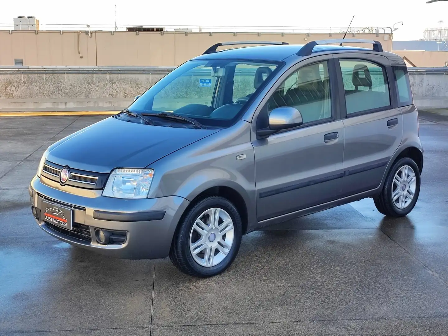 Fiat Panda 1.2 Emotion Euro 5 NEOPATENTATI Grigio - 1