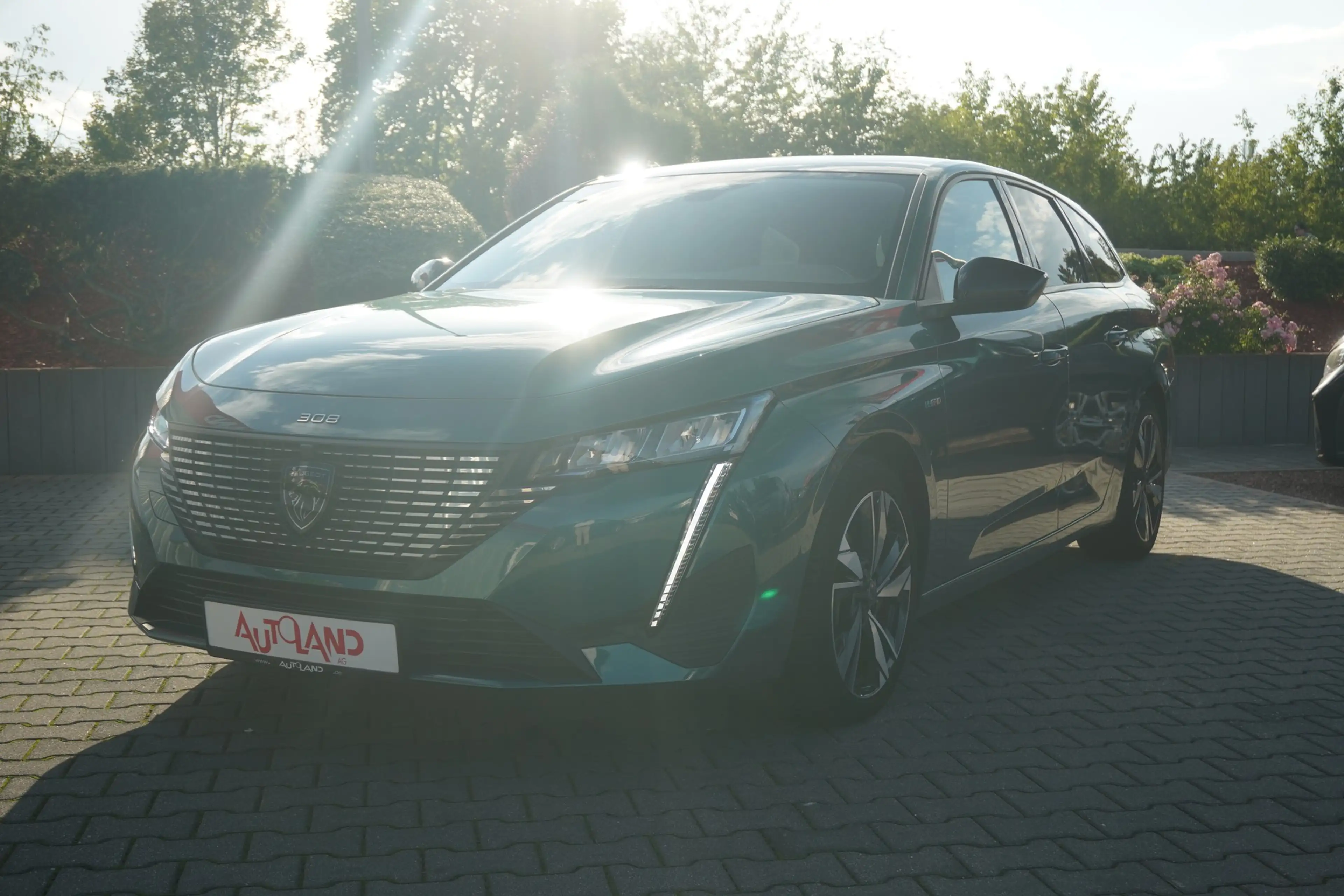 Peugeot 308 SW 1.6 Hybrid 180 Allure Pack LED Navi ACC — photo 2