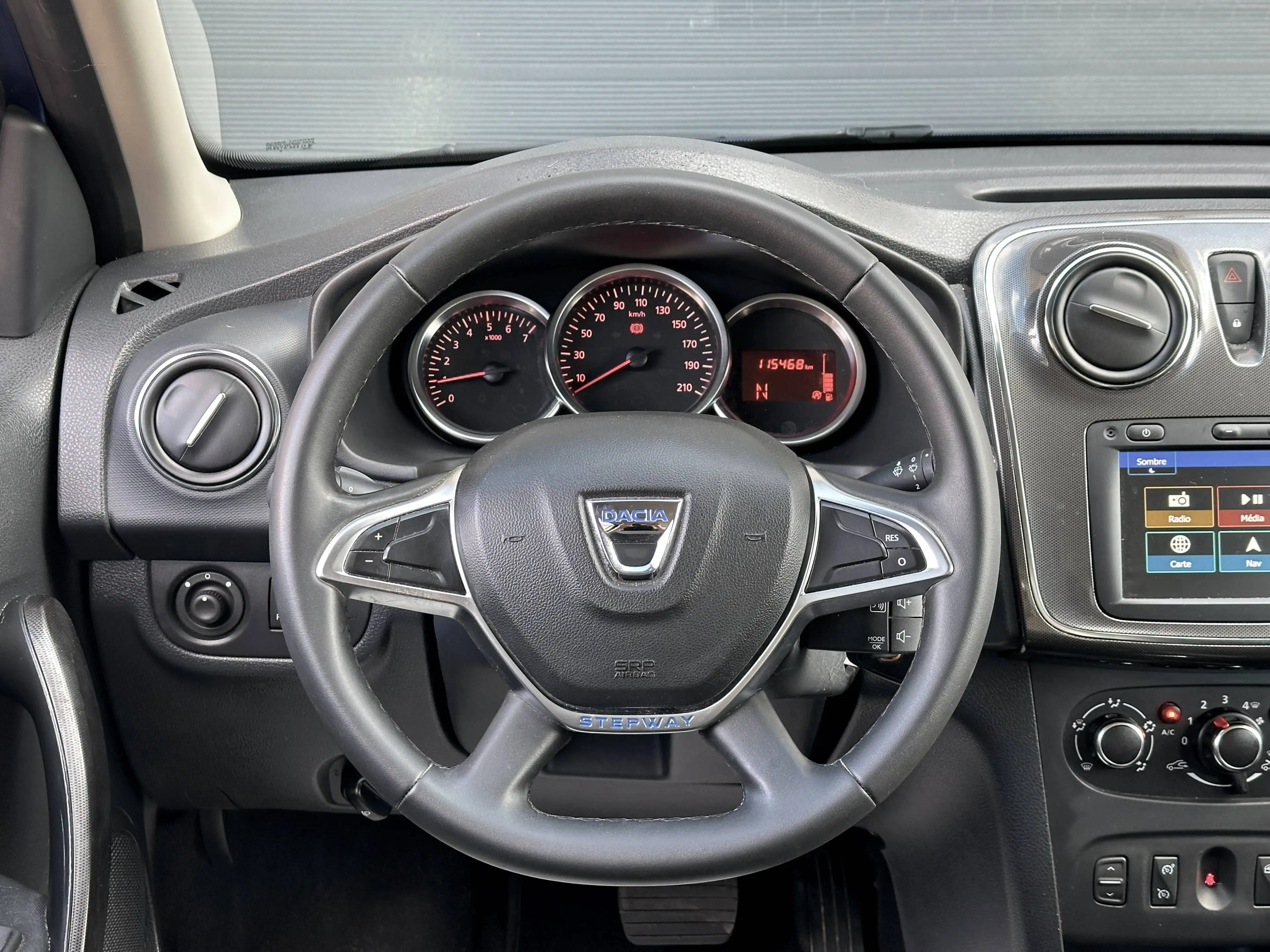 Dacia Logan 0.9 TCe Automatique / Caméra / GPS / Att. remorque — photo 10