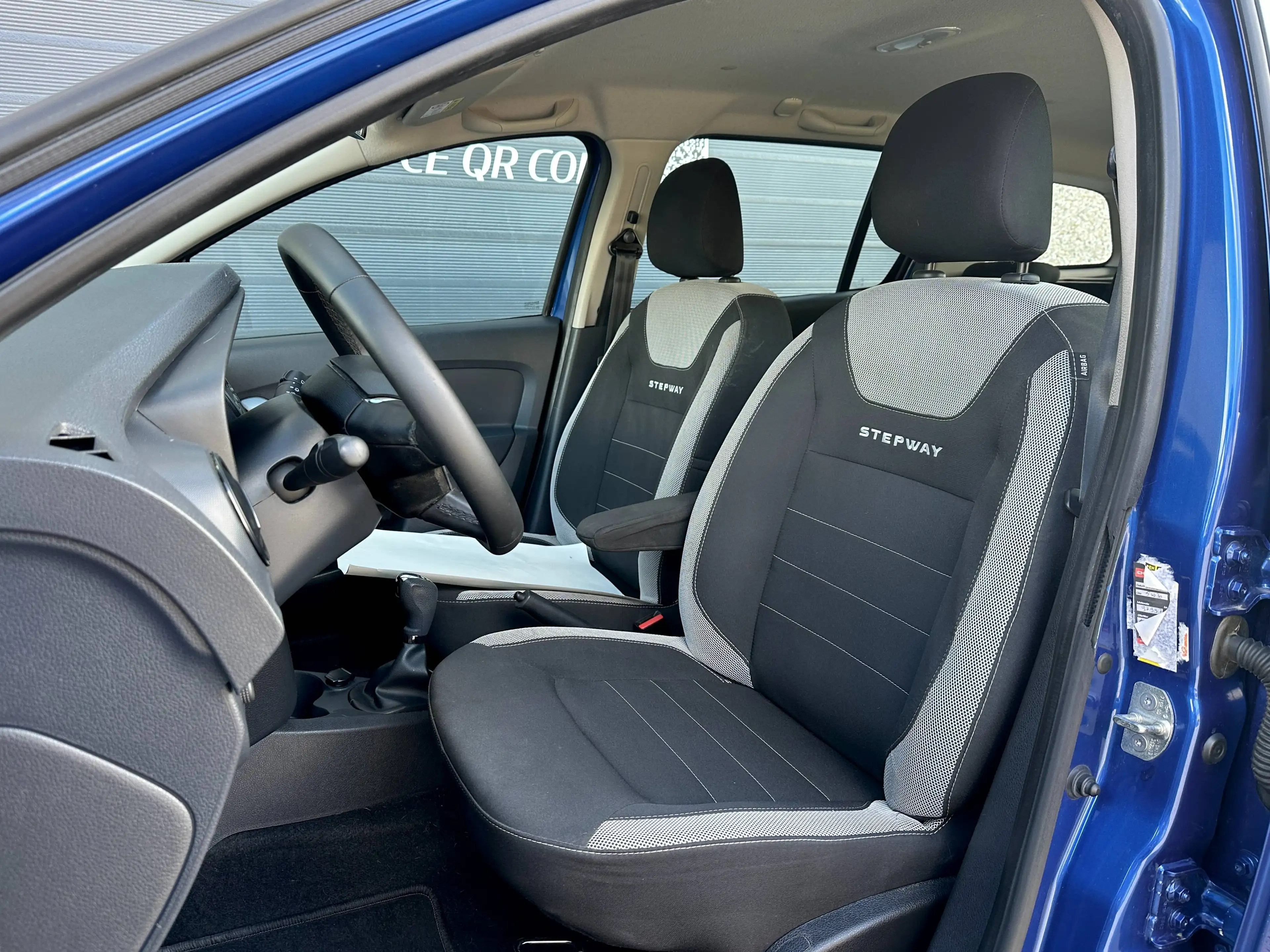 Dacia Logan 0.9 TCe Automatique / Caméra / GPS / Att. remorque — photo 7