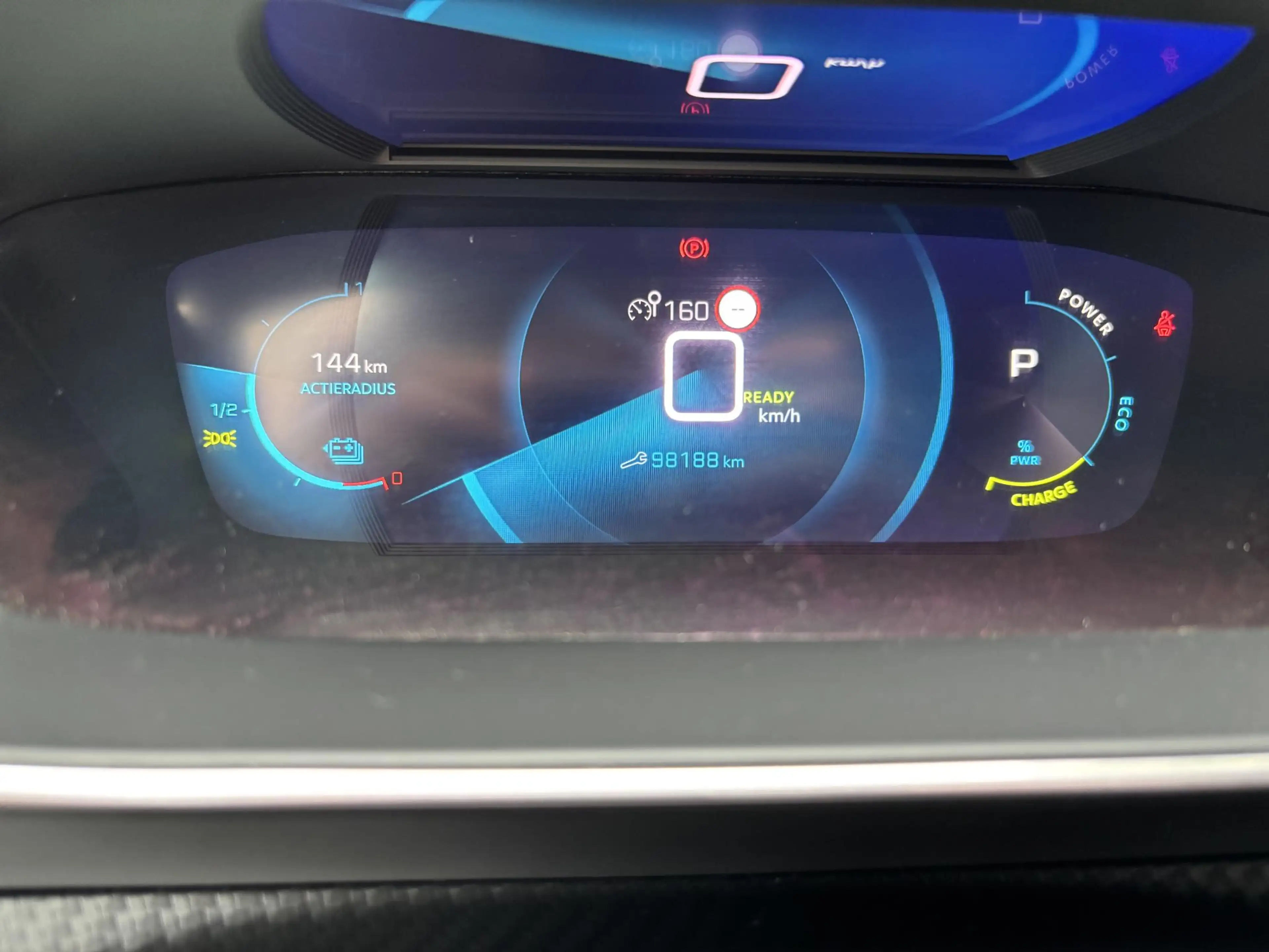 Peugeot e-208 EV Allure Pack 50 kWh | Apple Carplay/Android Auto — photo 11