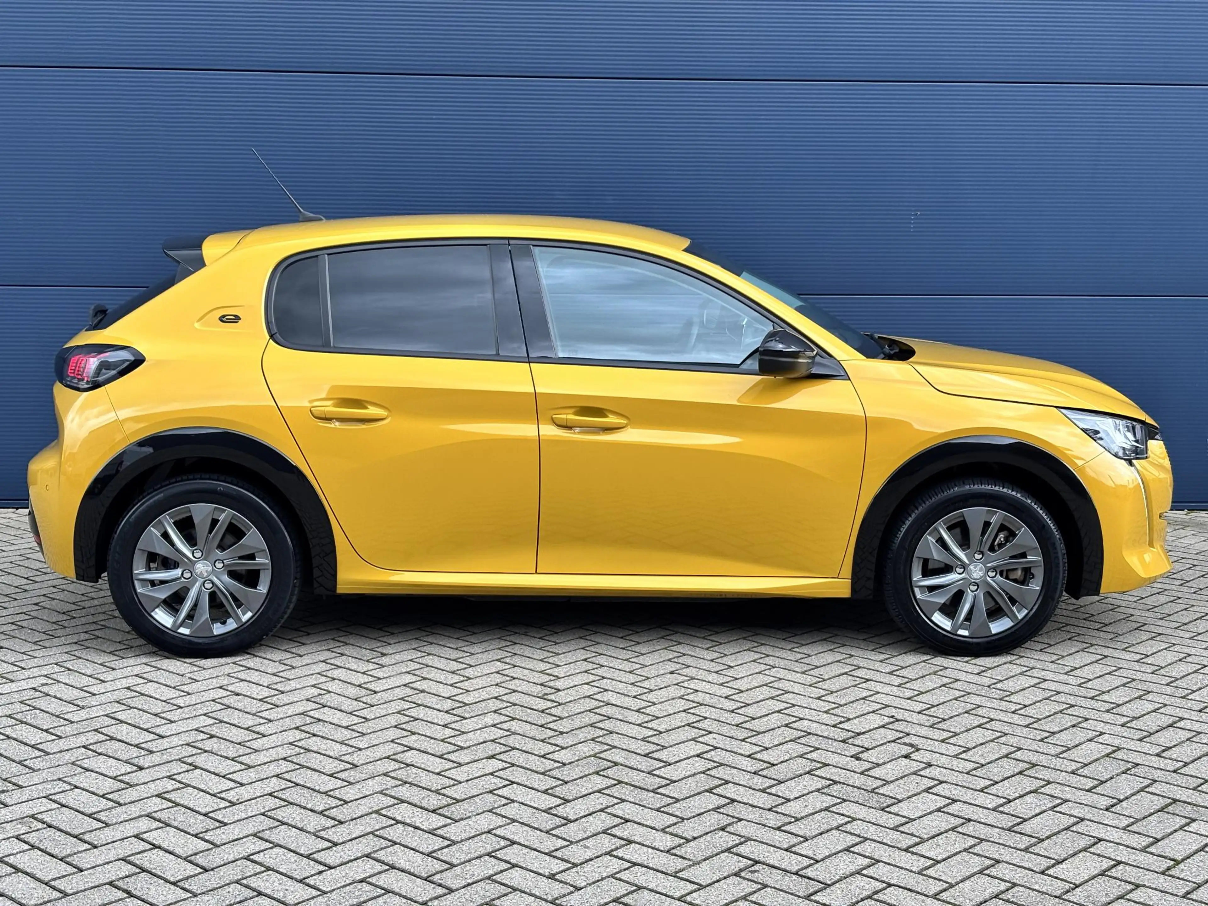 Peugeot e-208 EV Allure Pack 50 kWh | Apple Carplay/Android Auto — photo 4