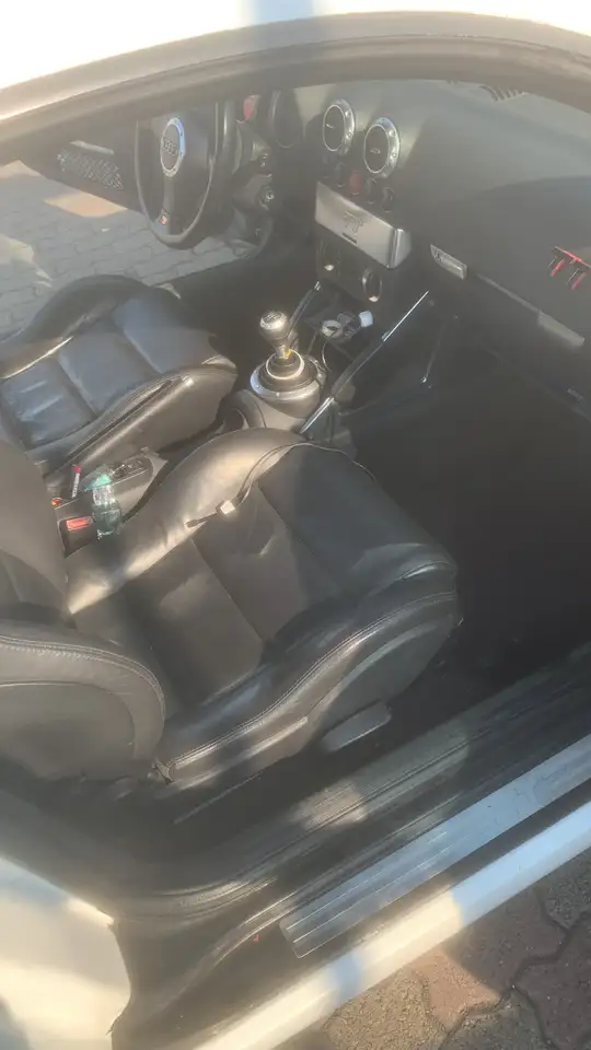 Audi TT 1.8t, foto 2
