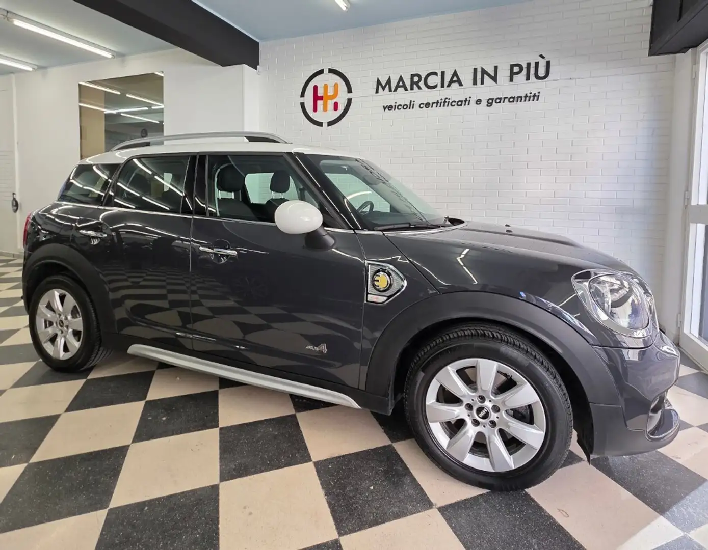 MINI Cooper S Countryman Mini Cooper SE Countryman 1.5 PLUG-IN ALL4 Automat Gris - 1