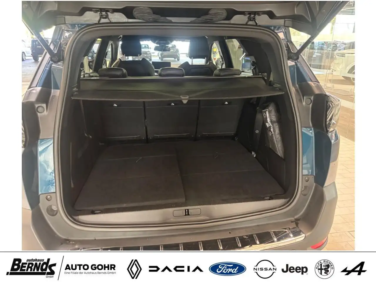 Peugeot 5008 PT130 Allure Pack 7-Sitzer 180Grad EasyP. LED uvm., миниатюра 6