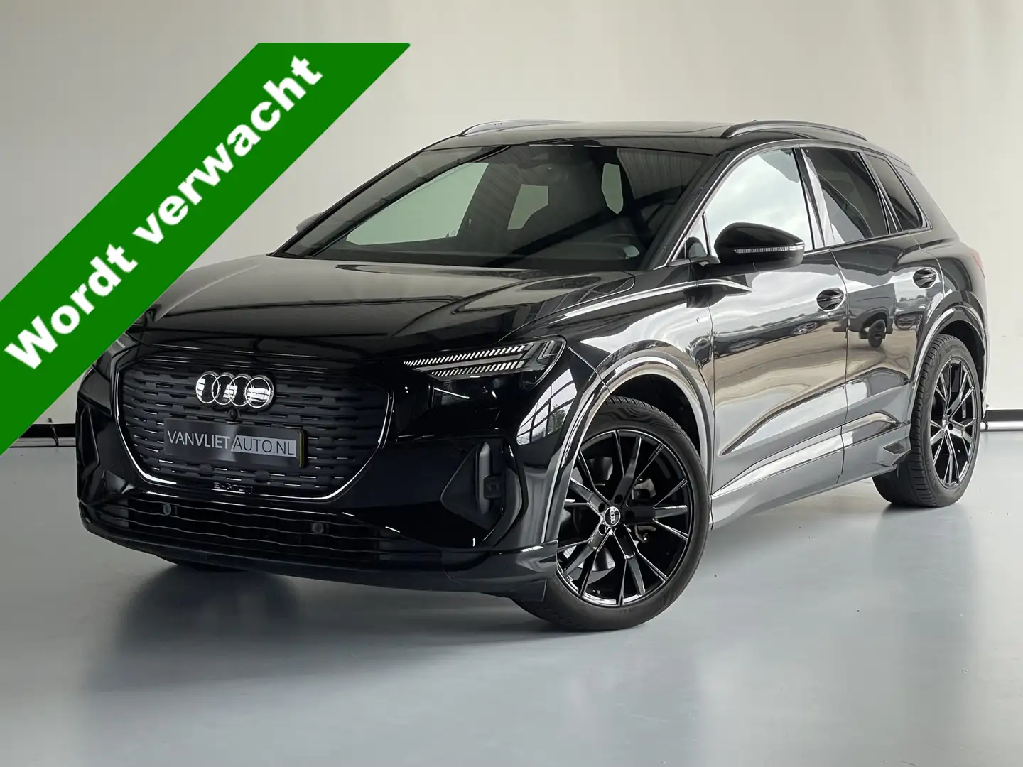Audi Q4 e-tron 40 Launch edition S Competition 77 kWh Panorama Da Zwart - 1