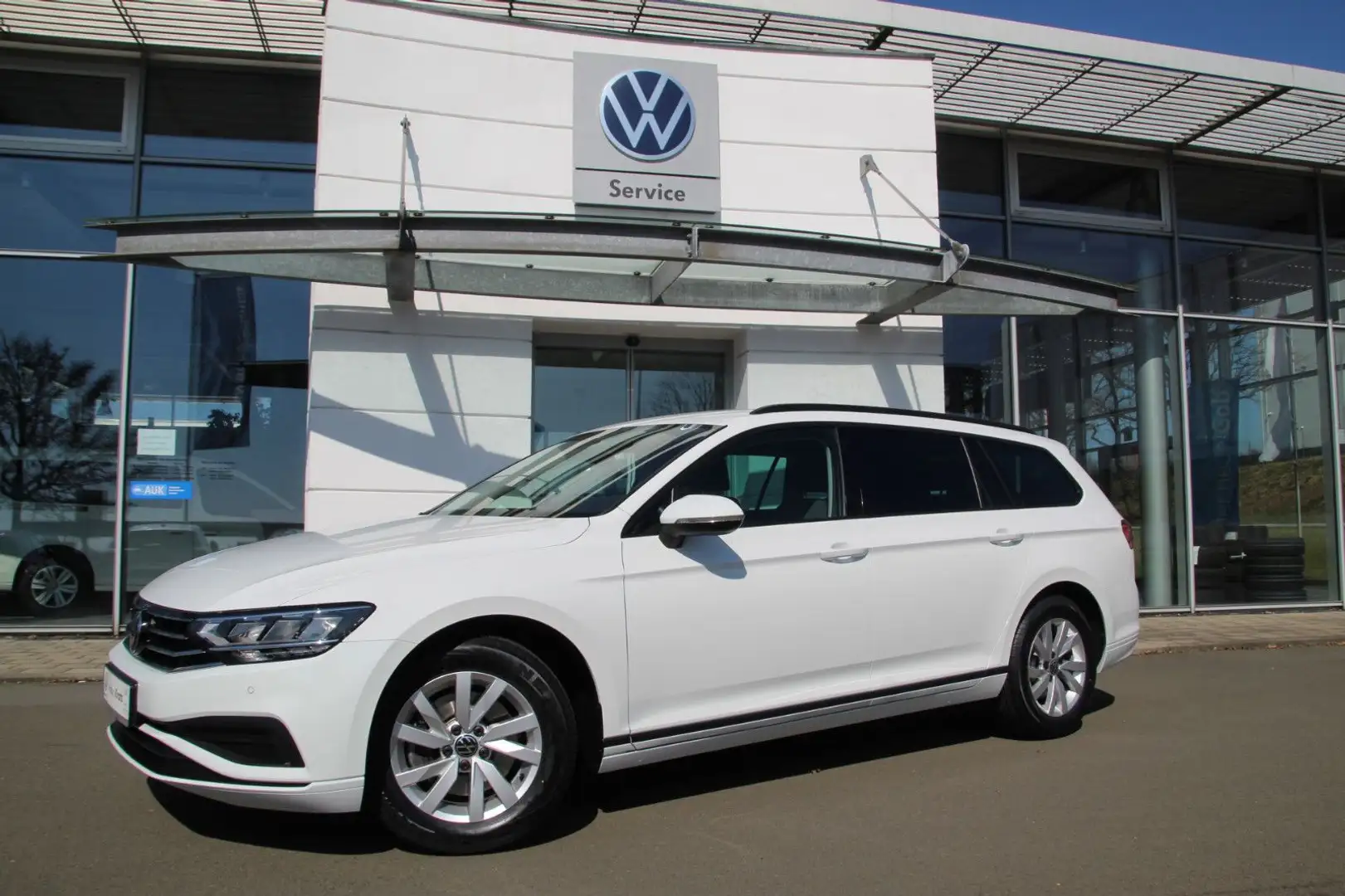 Volkswagen Passat Variant TSI DSG  Navi+Shz+AppCon+Kamera Weiß - 1