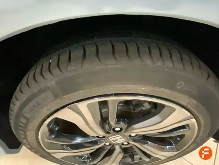 Honda Civic 1.0 VTEC Turbo Executive 2019, foto 17