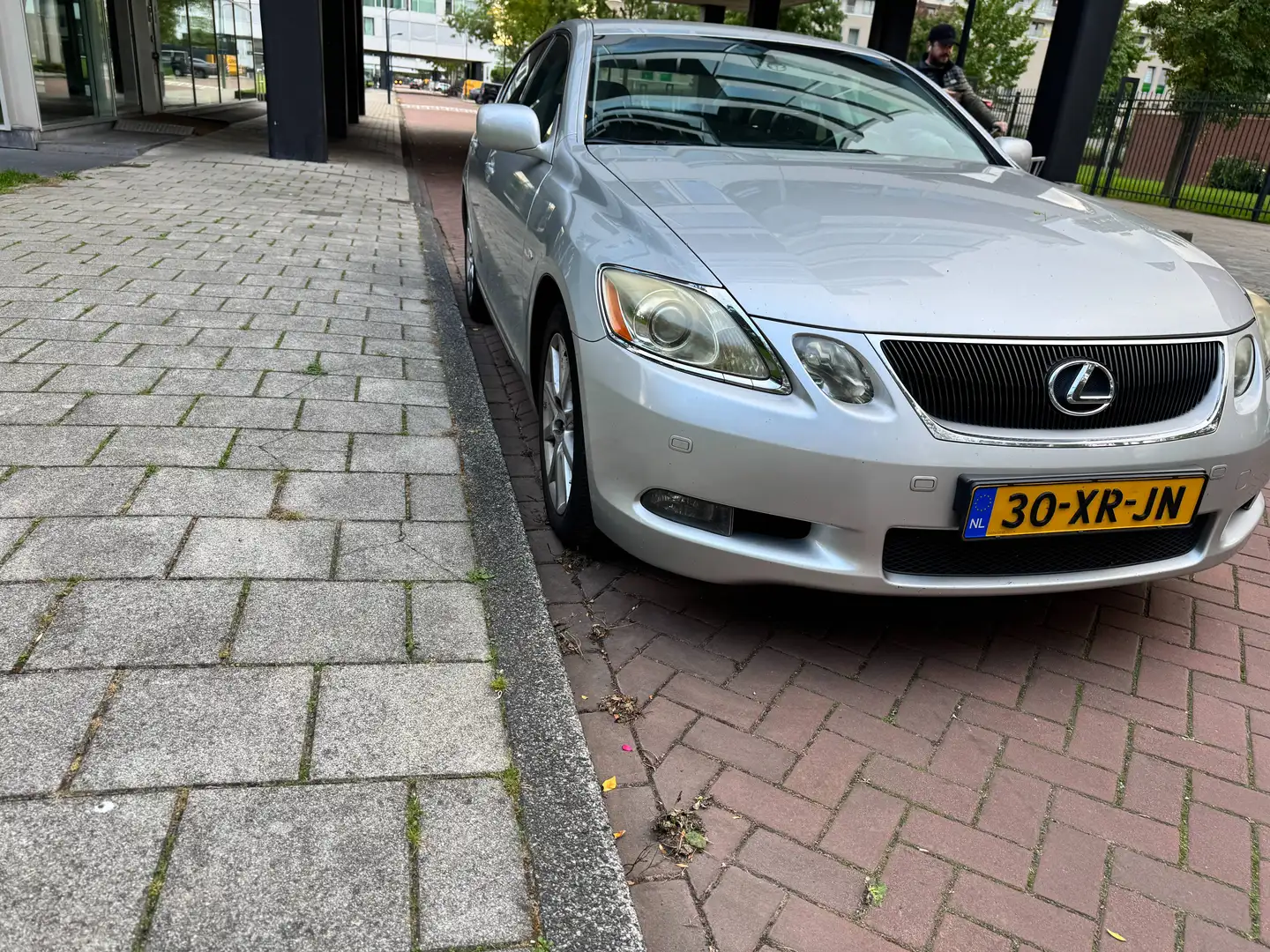 Lexus GS 300 Executive · 3.0 V6 249 pk · Mark Levinson · Leder · Stoelkoeling · APK 06-2027 Grau - 2