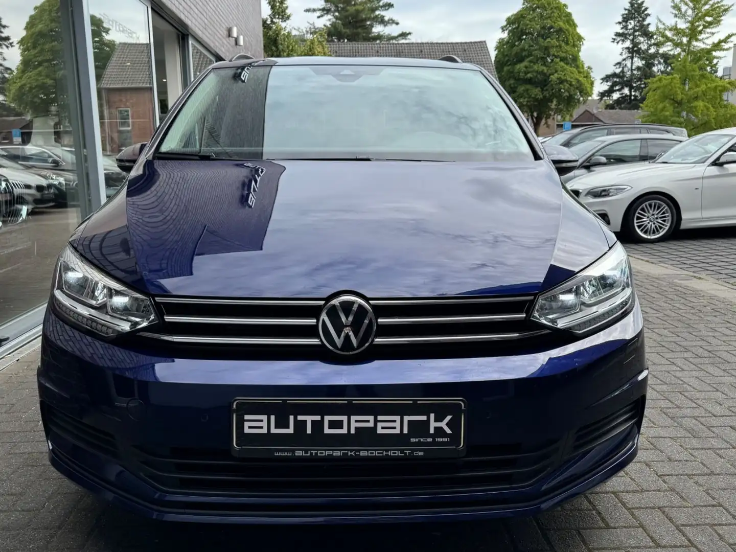 Volkswagen Touran Comfortline 7-Sitzer Business AHK RFK Blau - 2