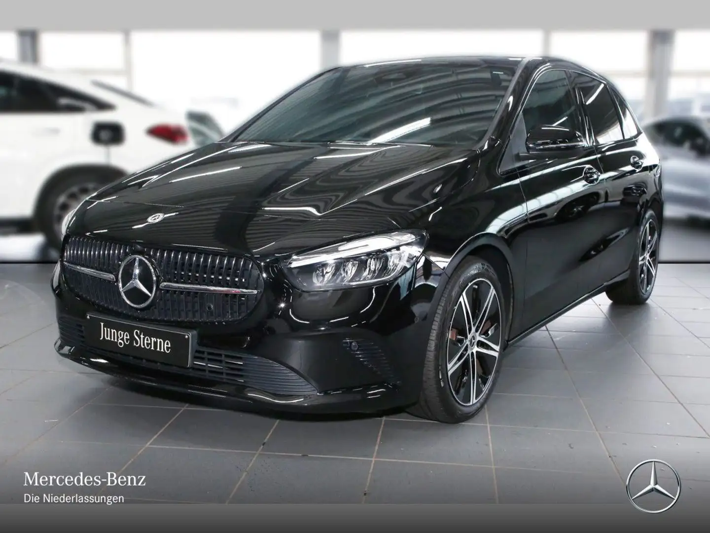 Mercedes-Benz B 220 4M PROGRESSIVE+NIGHT+PANO+AHK+LED+KAMERA+8G Schwarz - 2