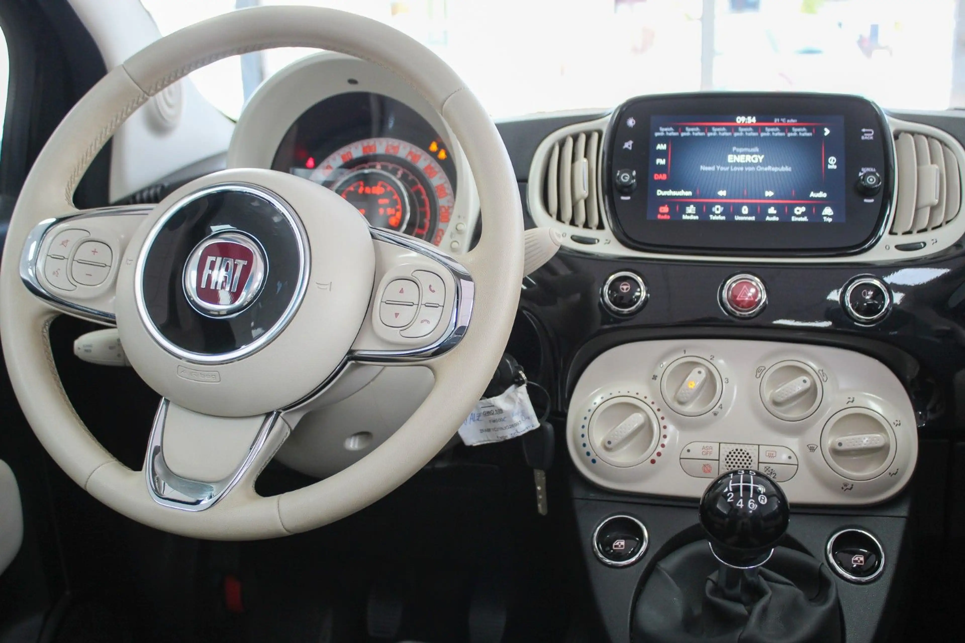 Fiat 500C 1.0 Mild-Hybrid Cabrio Dolcevita PDC 1.Hand — photo 13