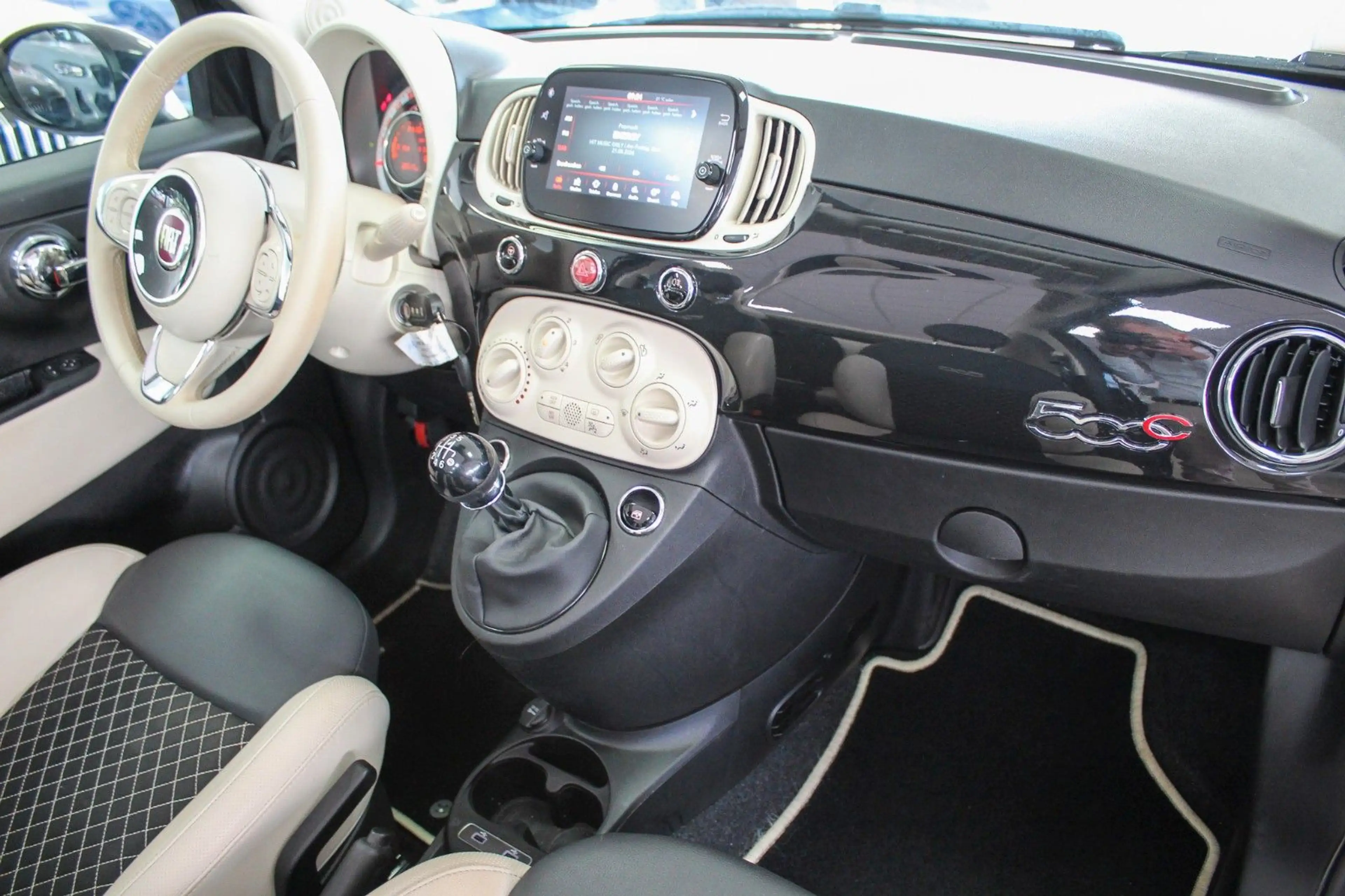 Fiat 500C 1.0 Mild-Hybrid Cabrio Dolcevita PDC 1.Hand — photo 9