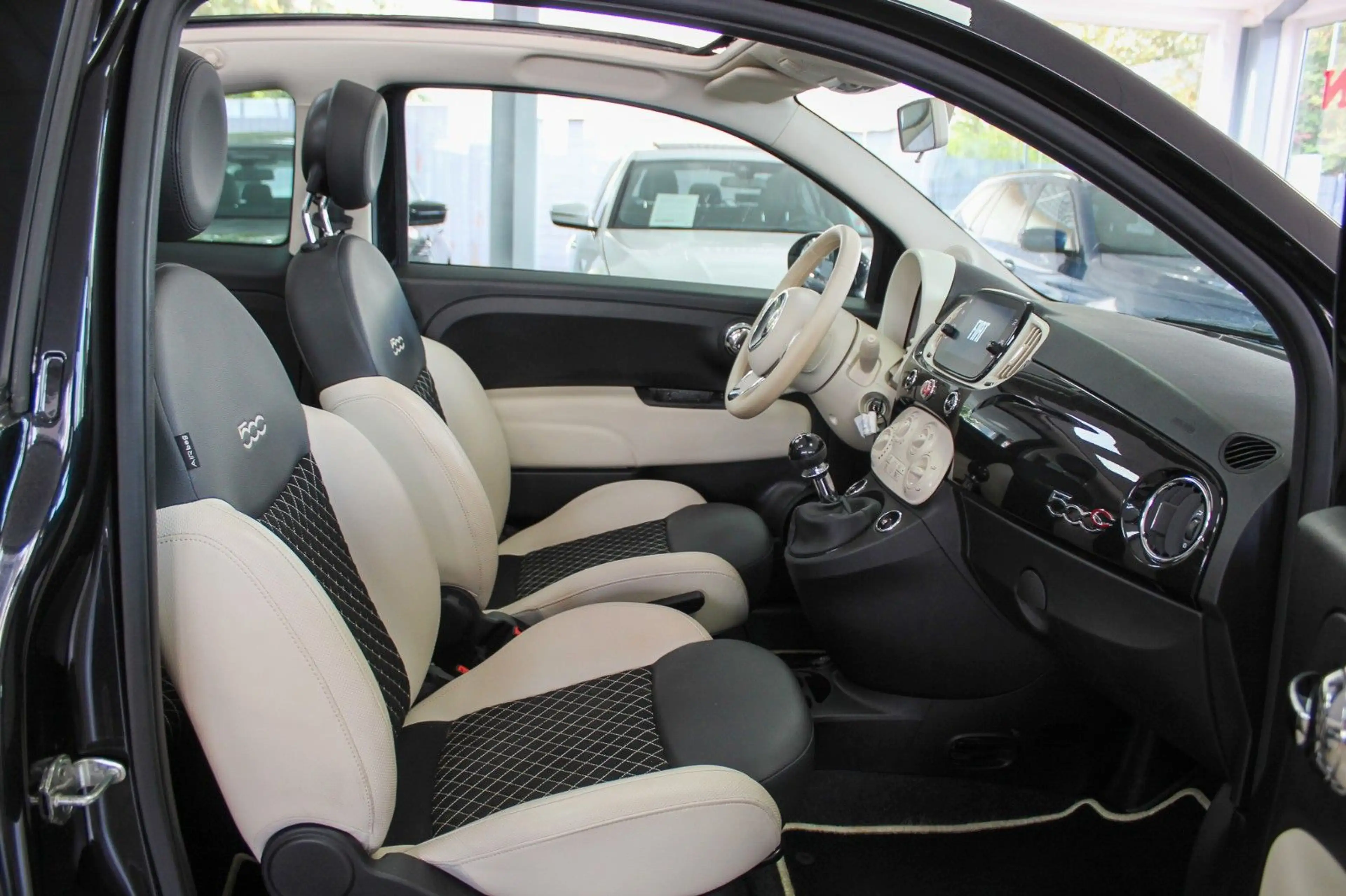 Fiat 500C 1.0 Mild-Hybrid Cabrio Dolcevita PDC 1.Hand — photo 10
