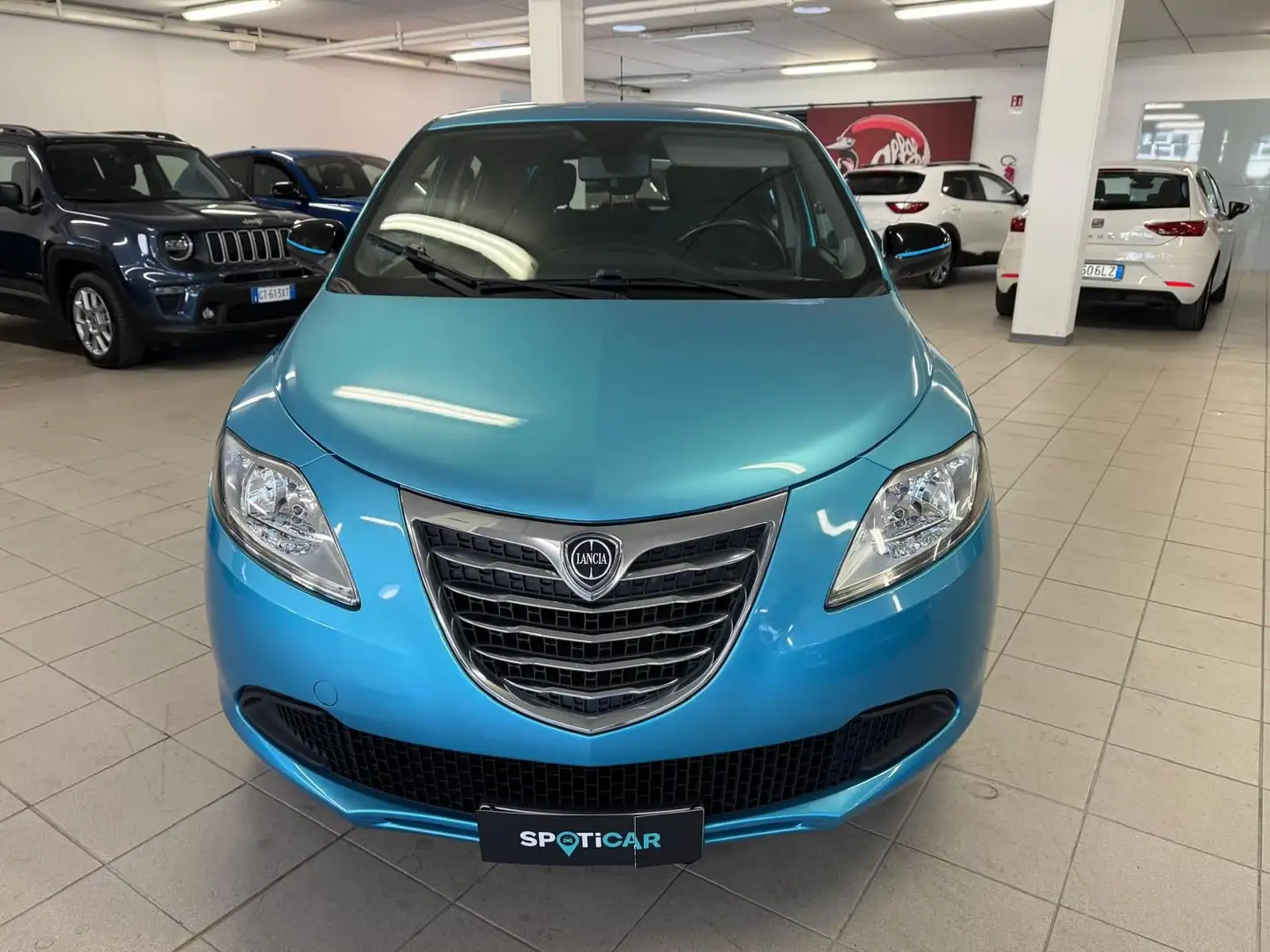 Lancia Ypsilon Ypsilon 1.2 69 CV 5 porte Silver Blu/Azzurro - 2