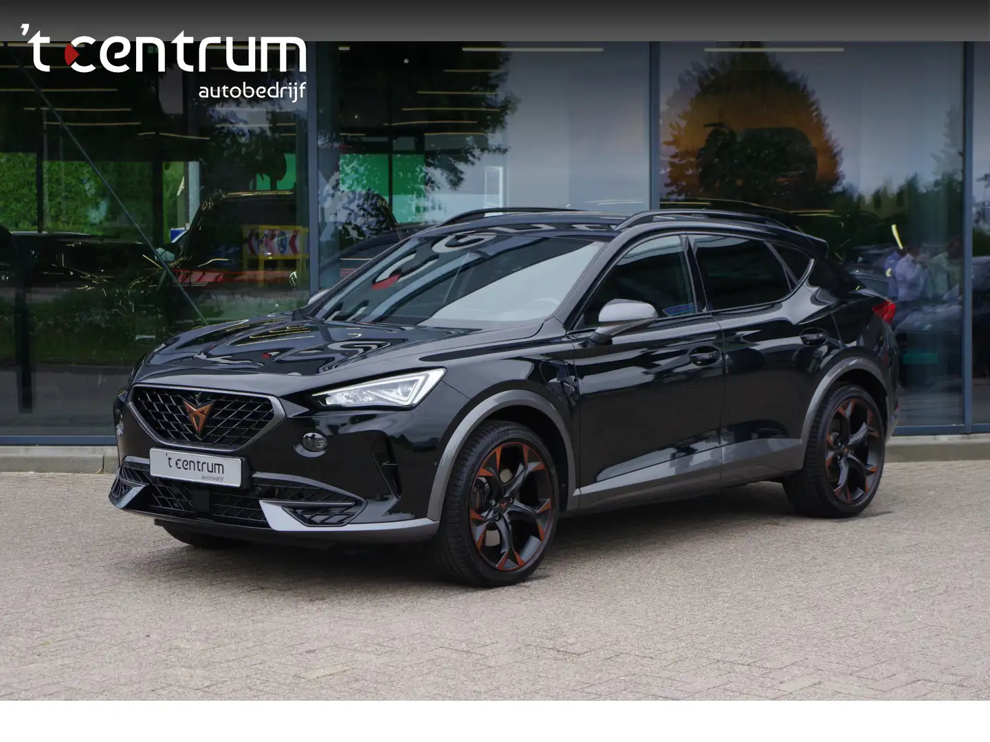 CUPRA Formentor 1.4 Plug-In Hybride *15 + Voorradig in diverse uit Zwart - 1