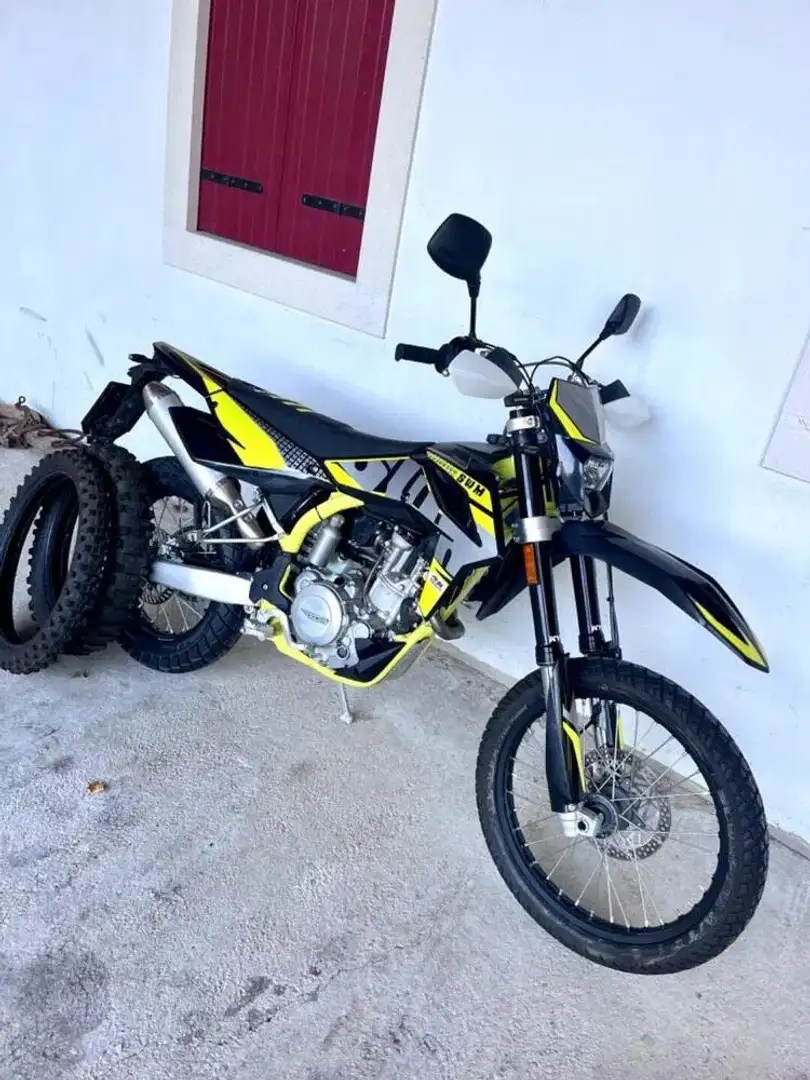 SWM RS 500 R Žlutá - 2