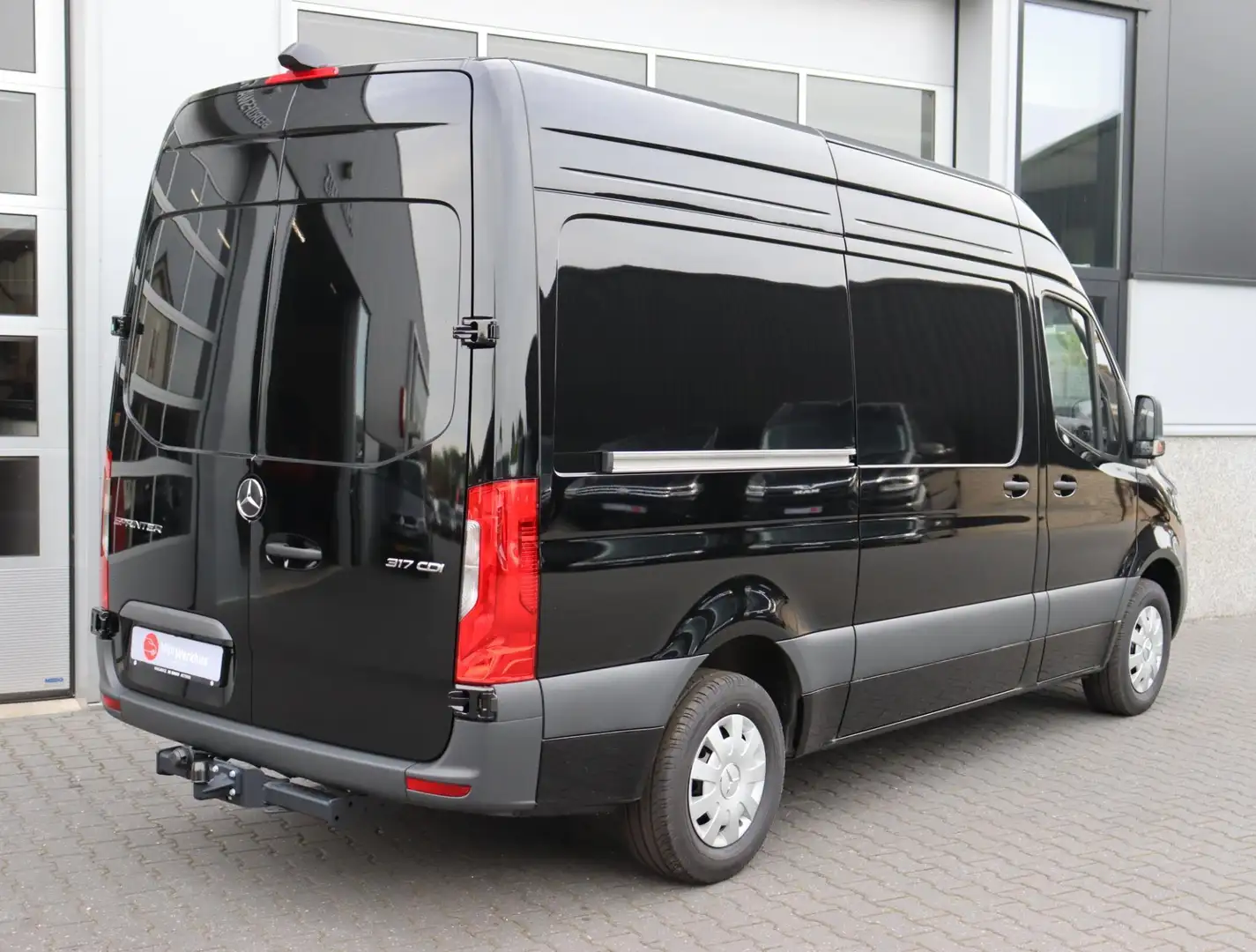 Mercedes-Benz Sprinter 317 1.9 CDI L2H2 RWD 170pk Automaat AppConnect | 3 Nero - 2