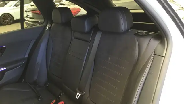Mercedes-Benz C-Class view 11