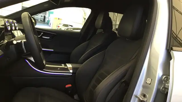 Mercedes-Benz C-Class view 7