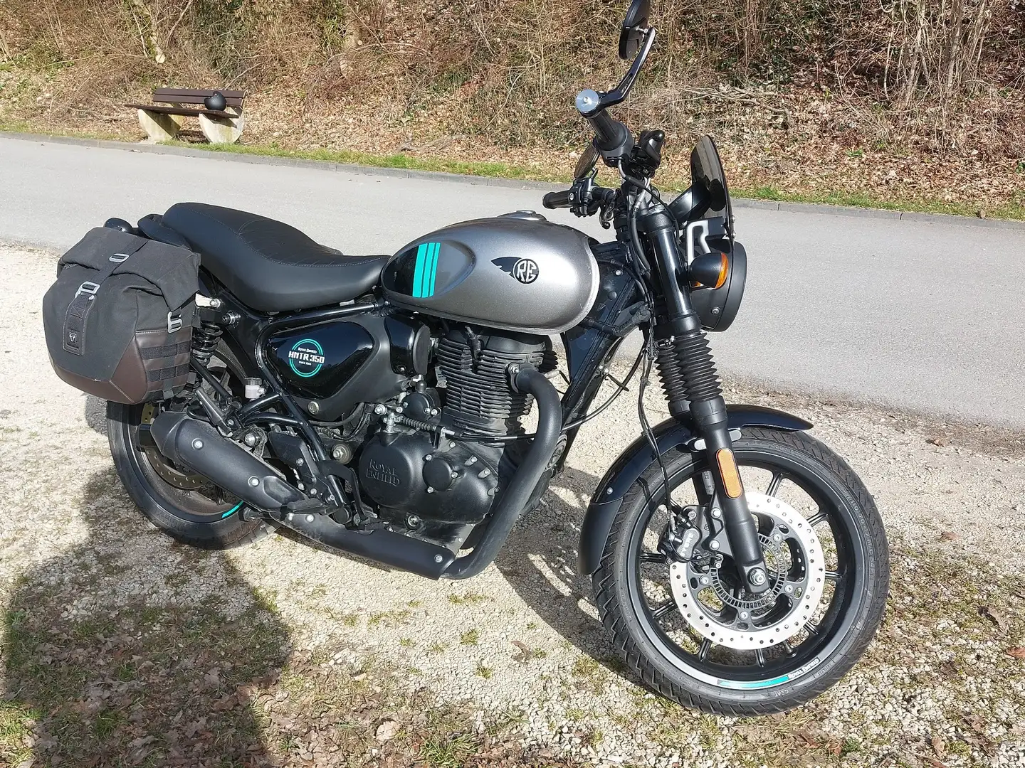 Royal Enfield HNTR350 Dapper ash Plateado - 2