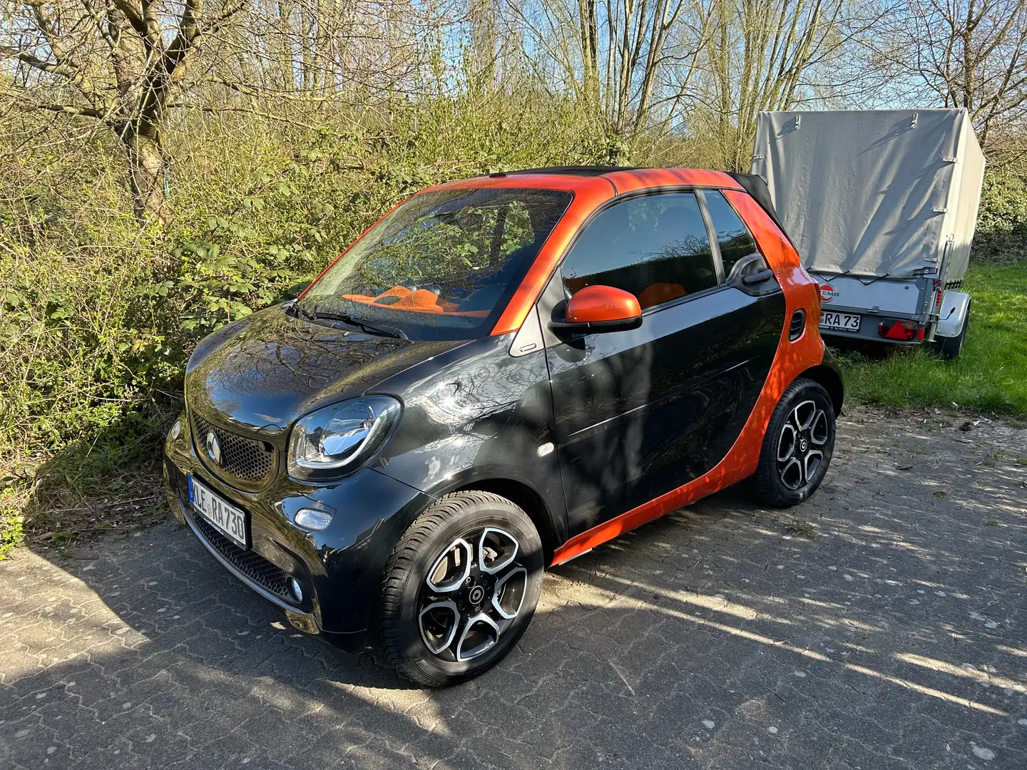 smart forTwo smart fortwo cabrio twinamicpassion Orange - 1