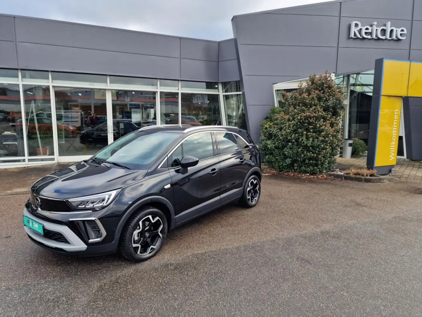 Opel Crossland Ultimate-Paket 1,2 AT+NAV+APA+SHZ+RFK Klima Navi Schwarz - 1