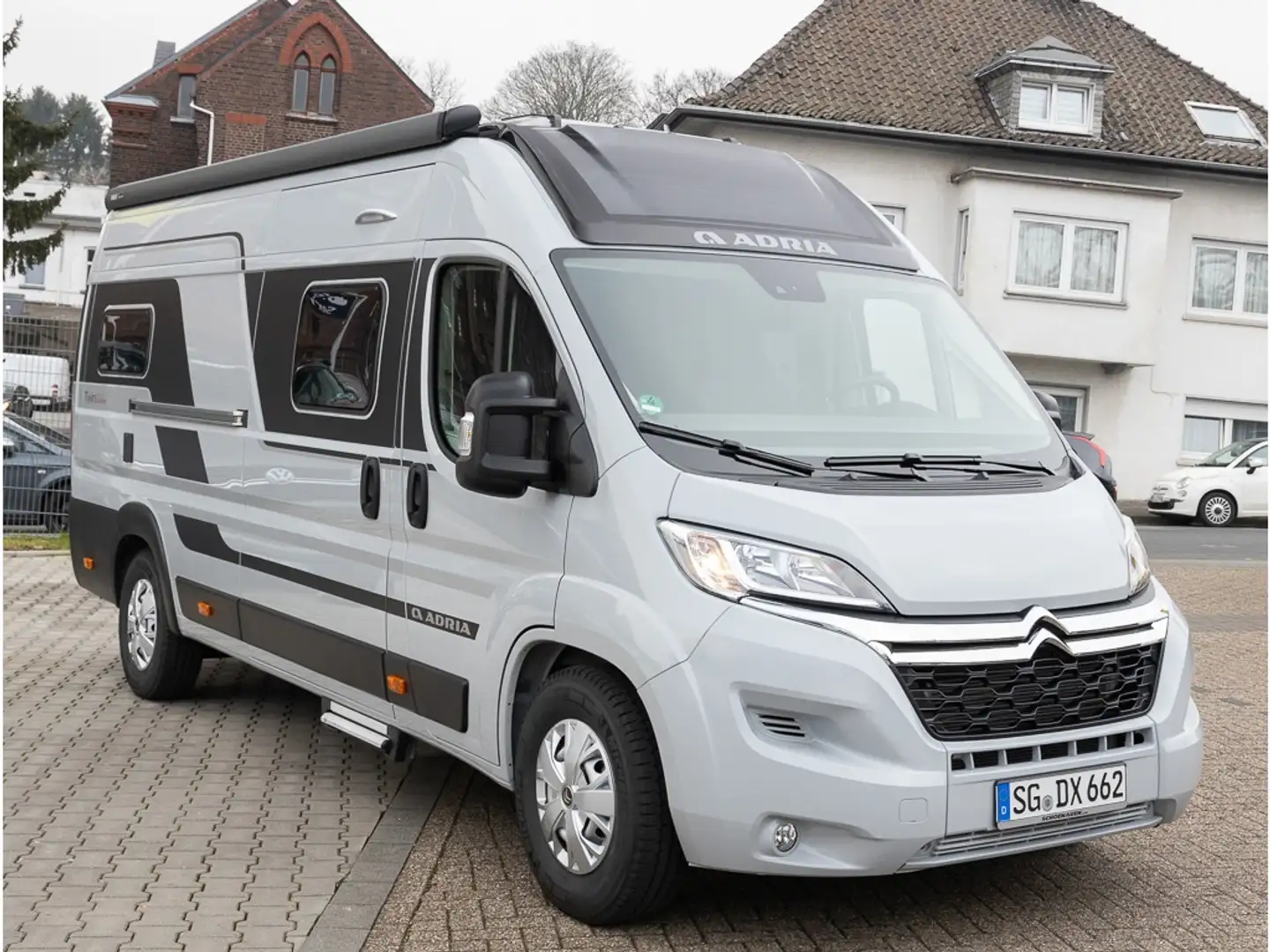 Adria Twin Supreme 640 SGX REISEMOBIL +AHK+NAV+RFK+KLI Grigio - 2