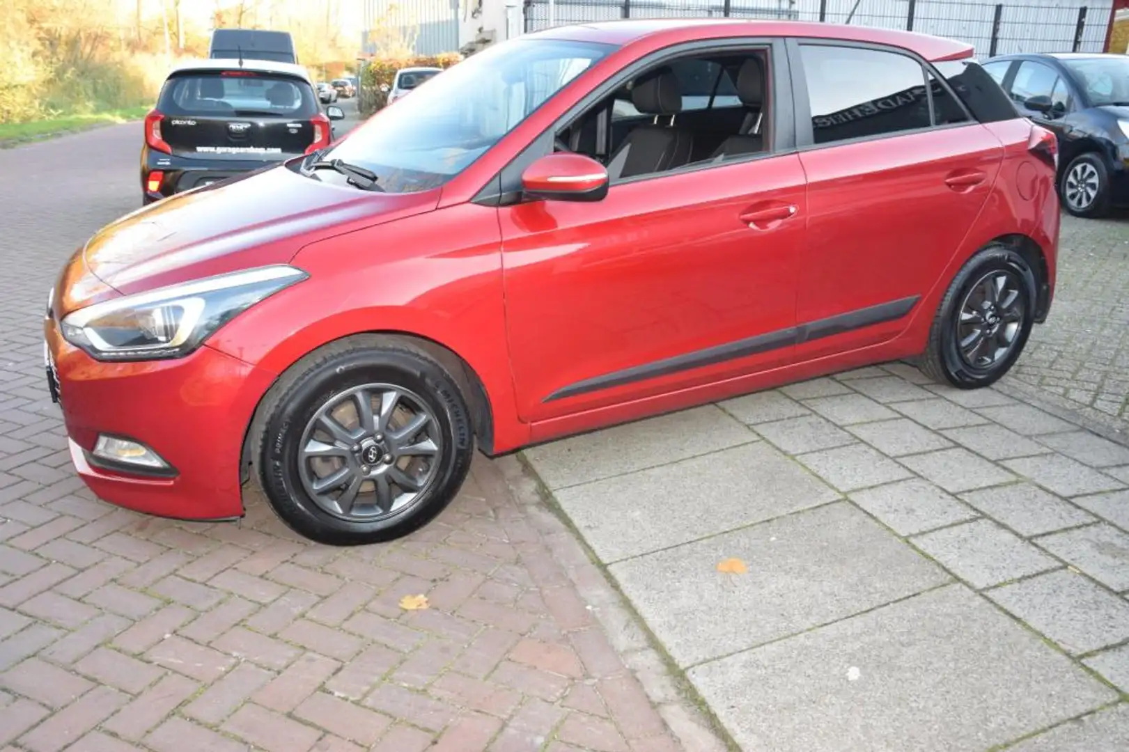Hyundai i20 1.0 T-GDI Black Edition Rojo - 2