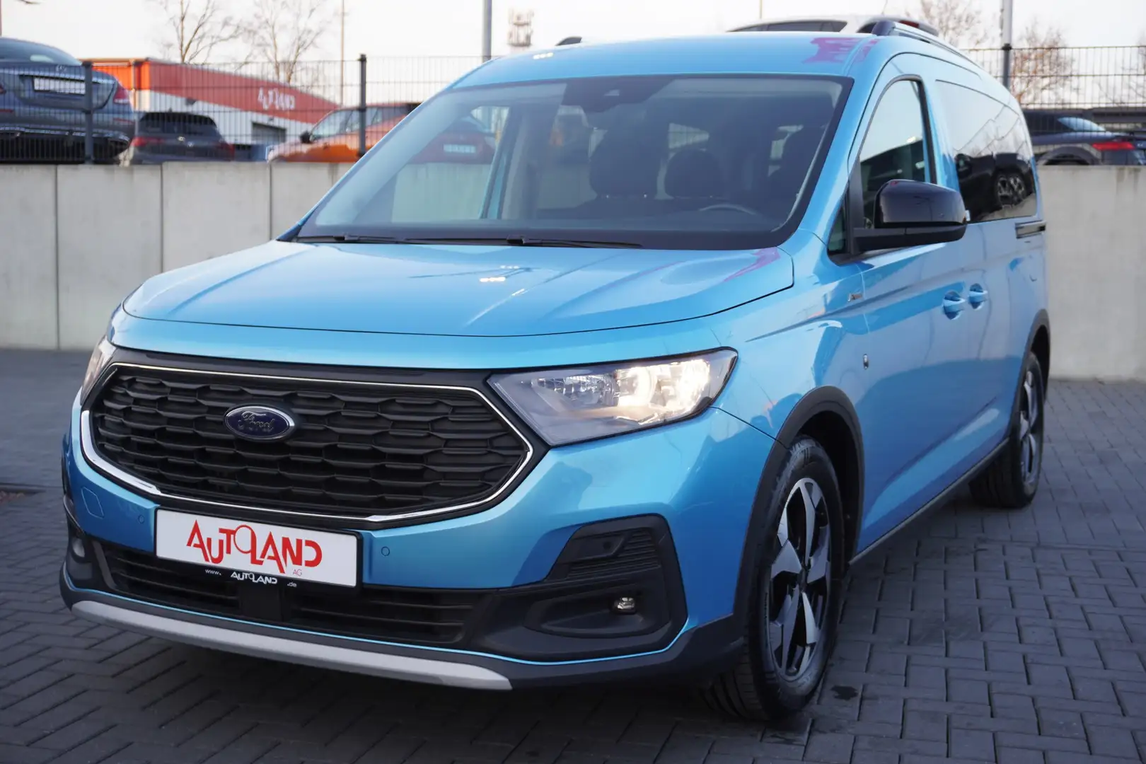 Ford Grand Tourneo Connect 1.5 EB Active DSG Navi PDC Bleu - 2