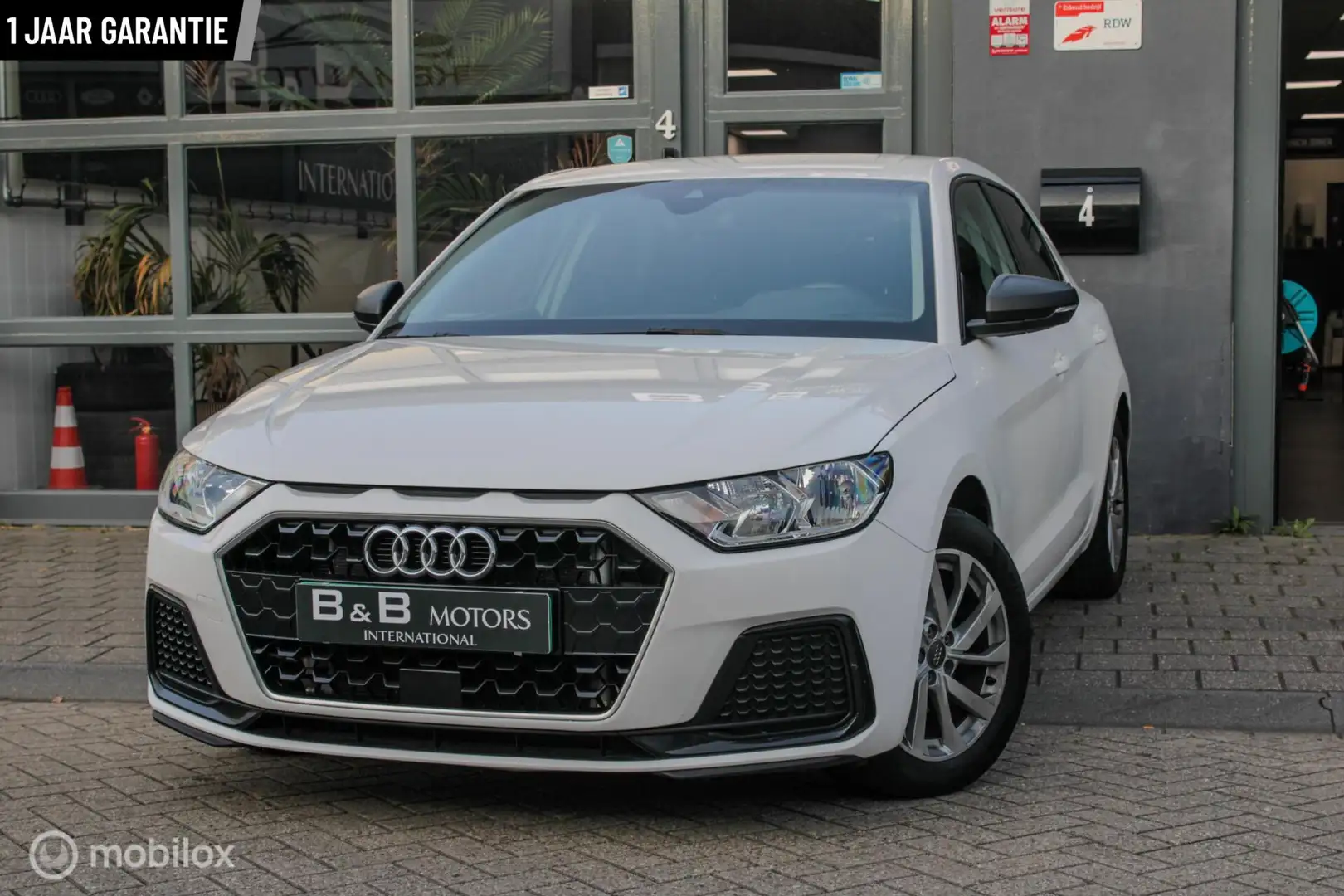 Audi A1 Sportback 30 TFSI + 1 Jaar Garantie Wit - 1