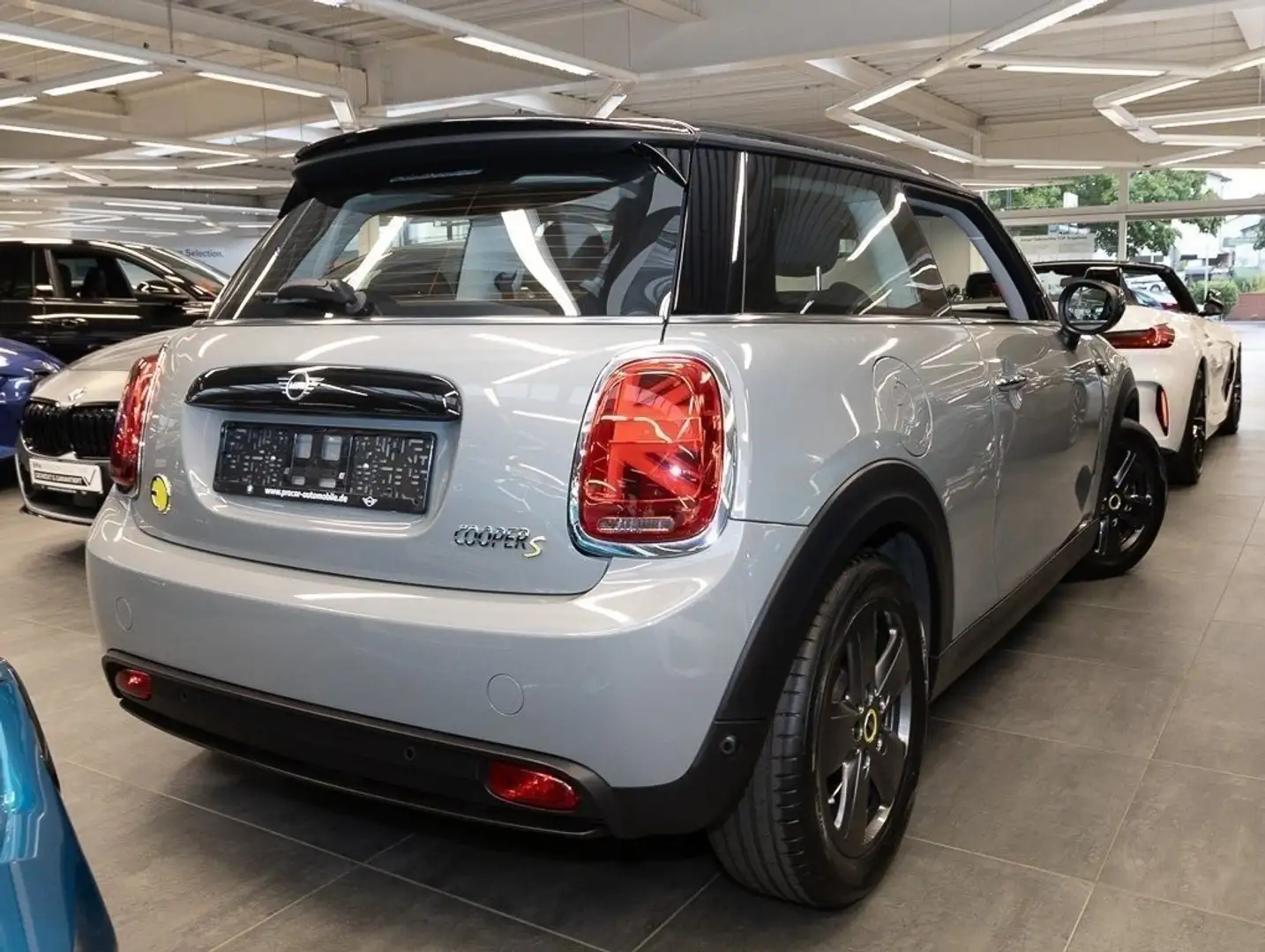 MINI Cooper SE Essential Trim 3-trg. DAB LED Navi Gris - 2