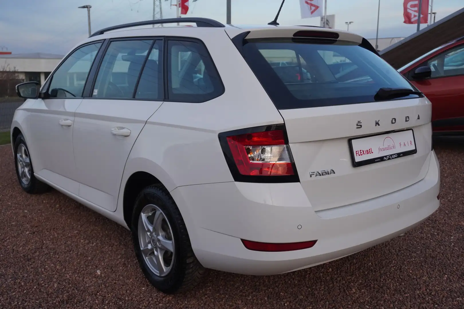 Skoda Fabia Combi 1.0 Ambition Klimaaut. Kamera PDC Bianco - 2