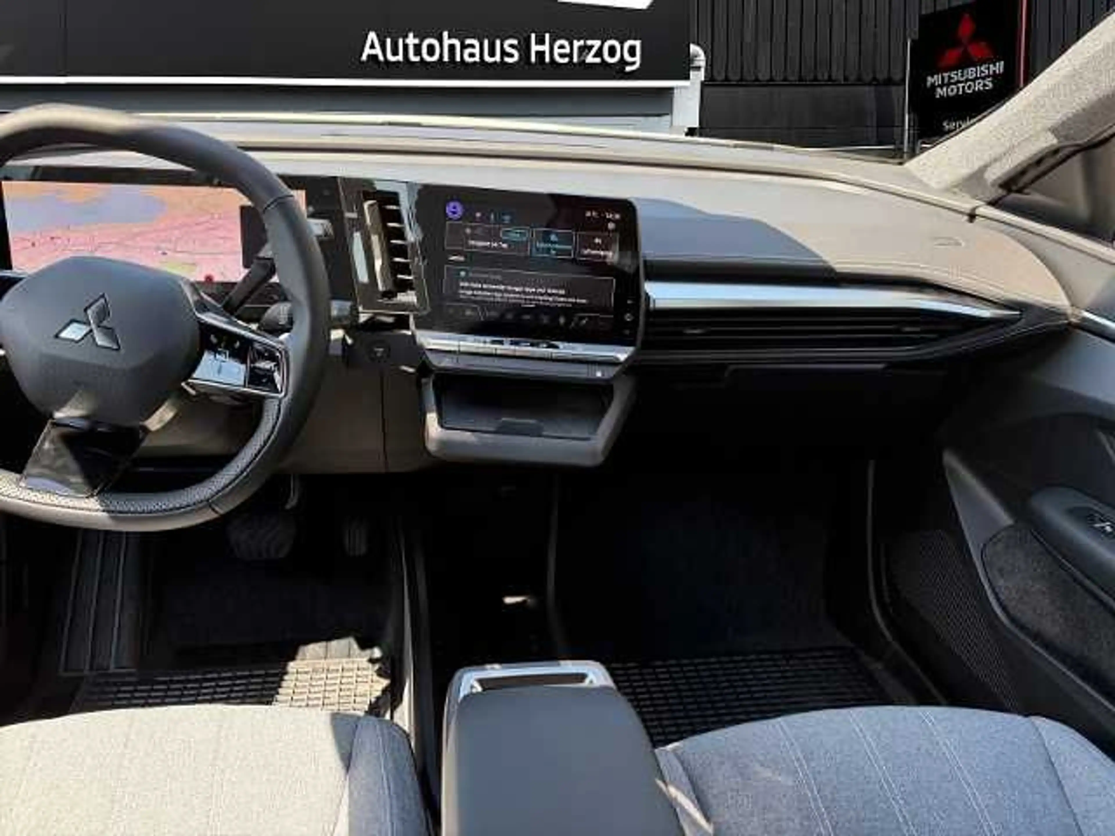Mitsubishi Eclipse Cross Diamant PLUS 87 kWh (22kW) — photo 11