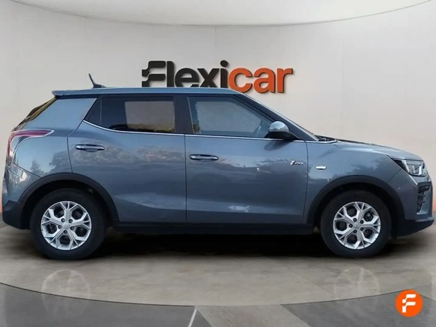 SsangYong Tivoli G15T LP Line Gris - 2