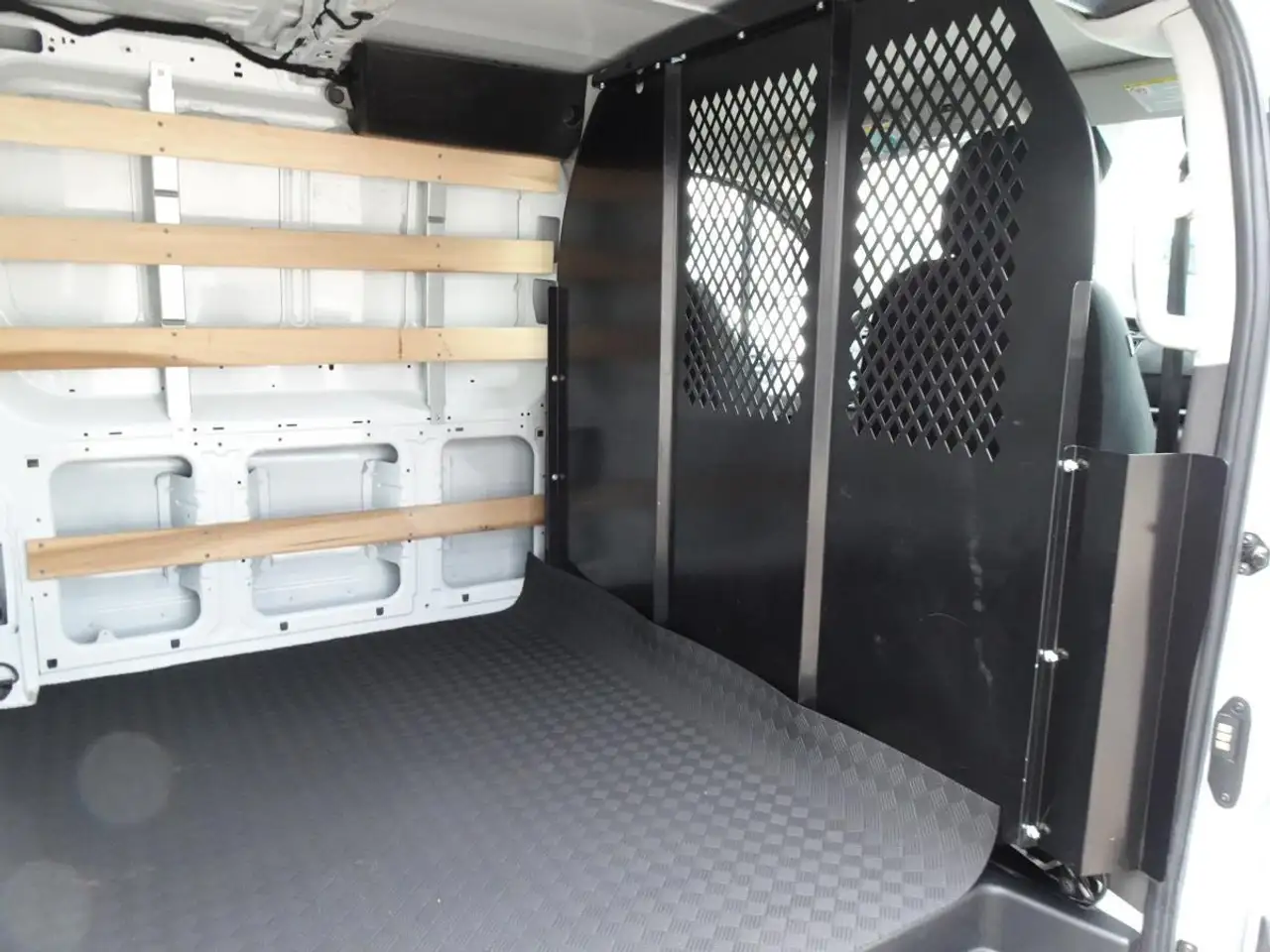 Ford Transit Cargo Van снимка Ford Transit Cargo Van