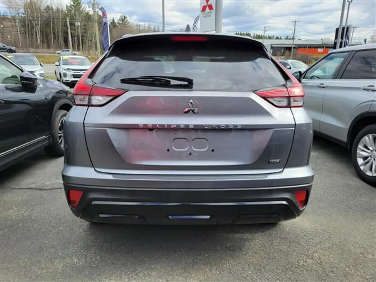 Mitsubishi Eclipse Cross снимка Mitsubishi Eclipse Cross