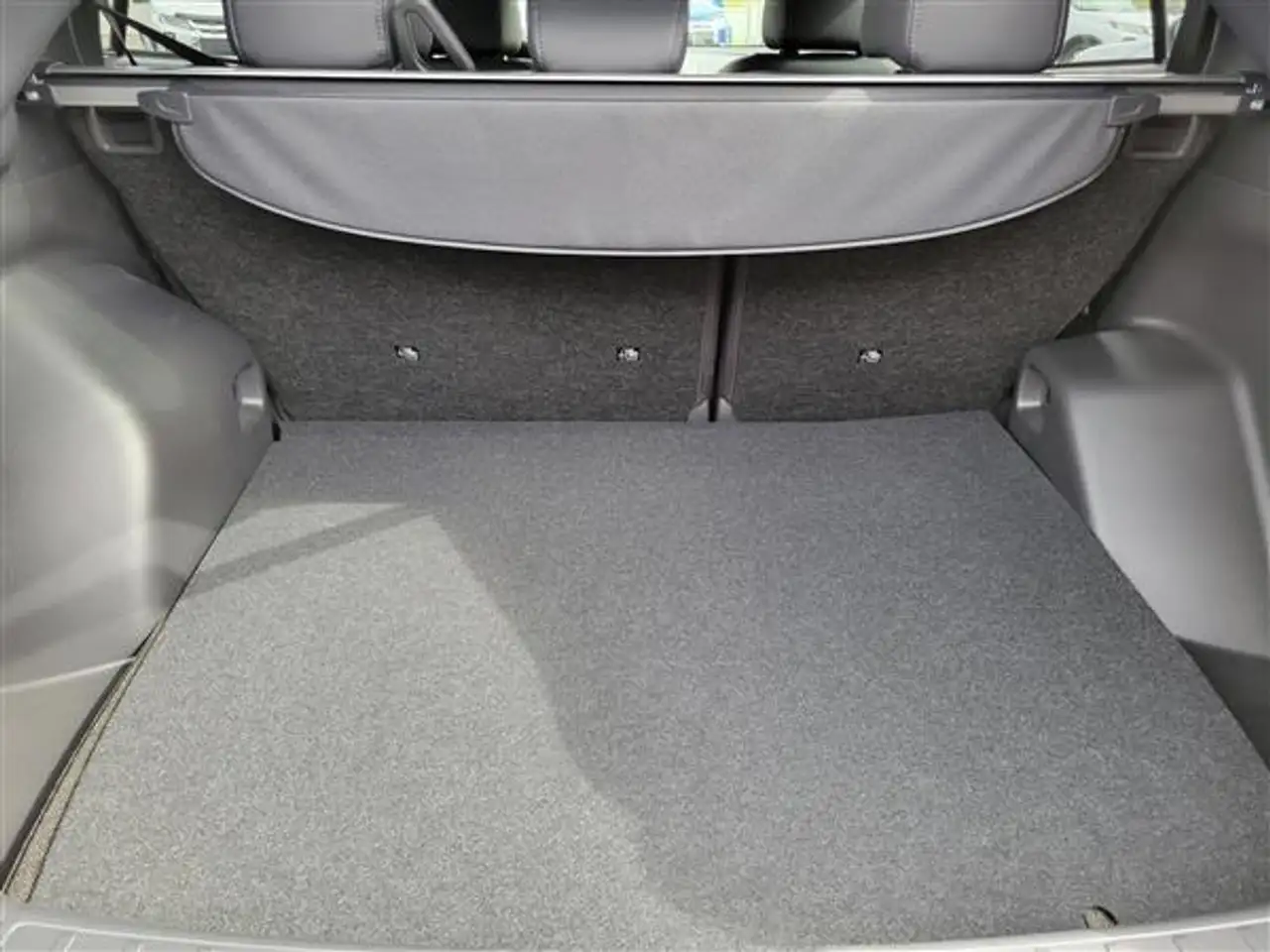 Mitsubishi Eclipse Cross снимка Mitsubishi Eclipse Cross