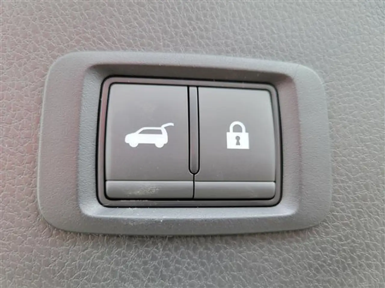 Mitsubishi Eclipse Cross снимка Mitsubishi Eclipse Cross