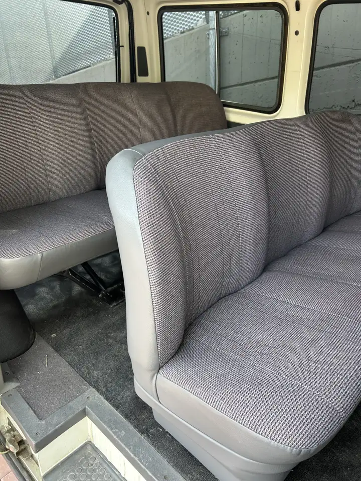 Ford Transit 9 Posti, foto 4
