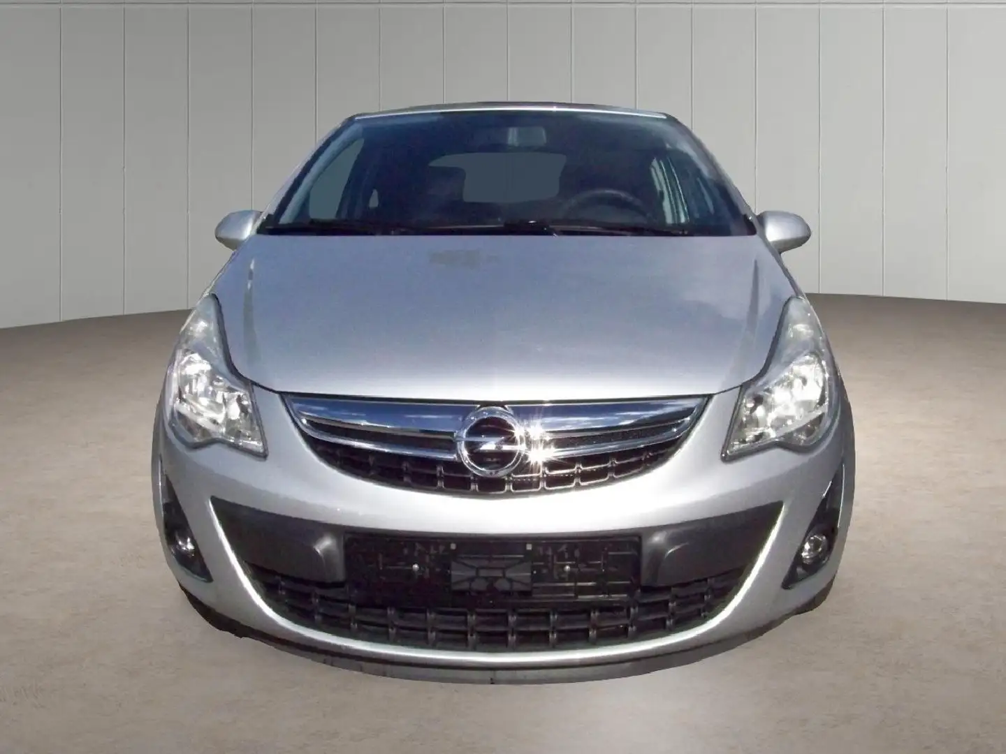 Opel Corsa Satellite Grau - 2