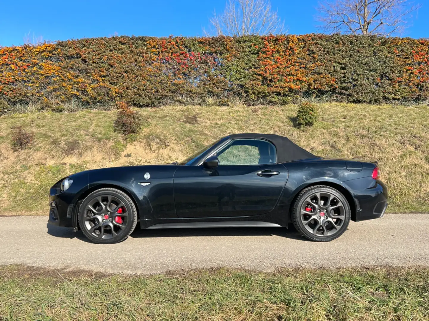 Abarth 124 Spider 124 Spider 1.4 Turbo 170cv 70th Anniversary Negro - 1