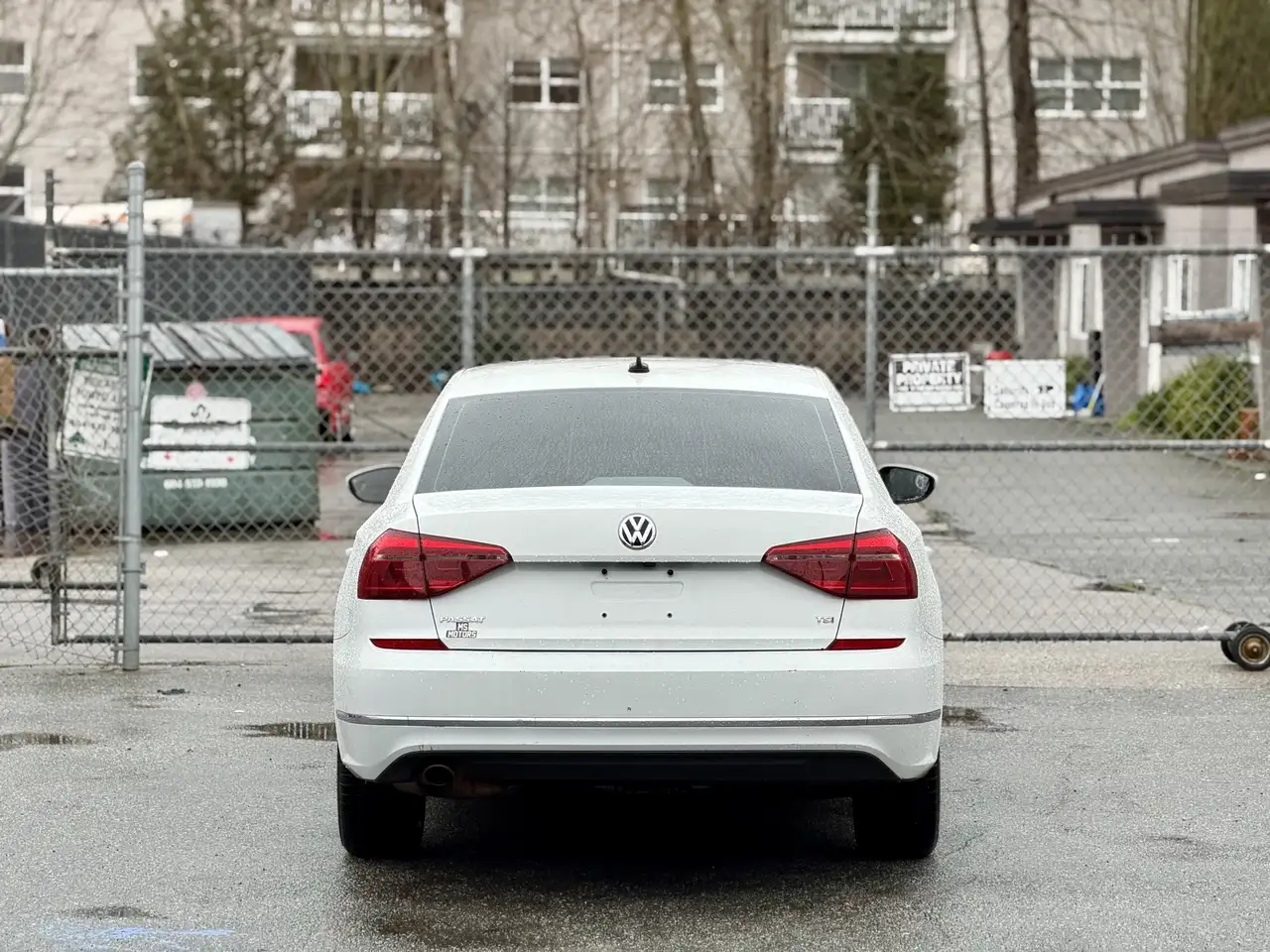 Volkswagen Passat photo Volkswagen Passat